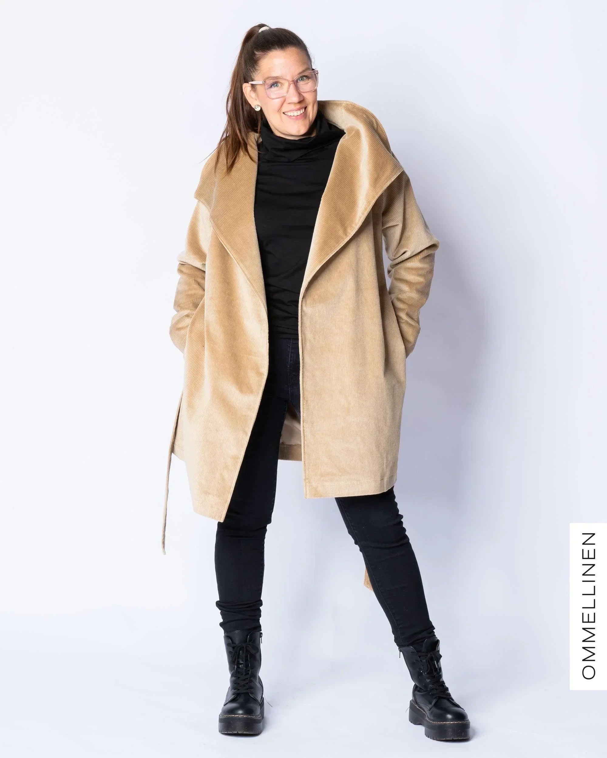 Vakosamettitakki, hiekka