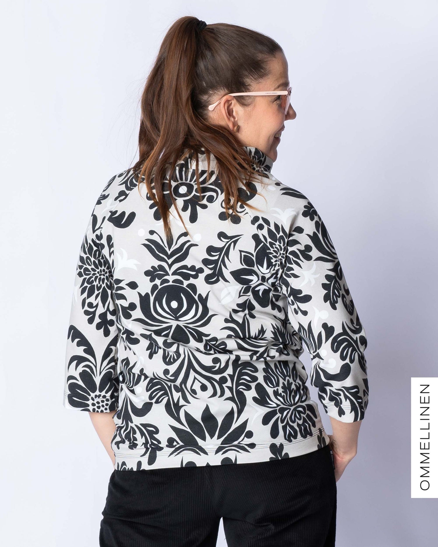 SÀrmÀ-paita, Brokadi - hiekka