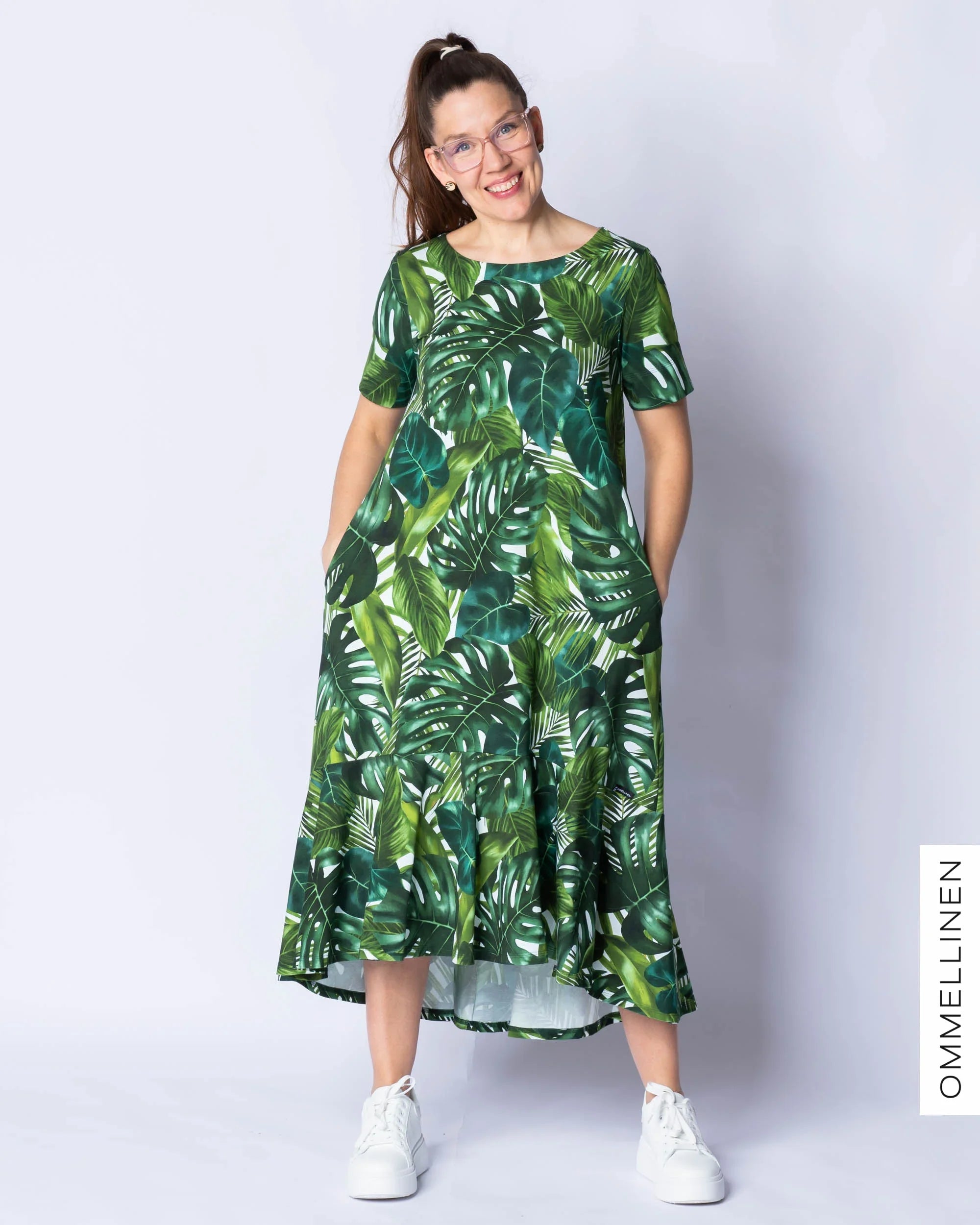 Hulmuhelmamekko, Lehdet