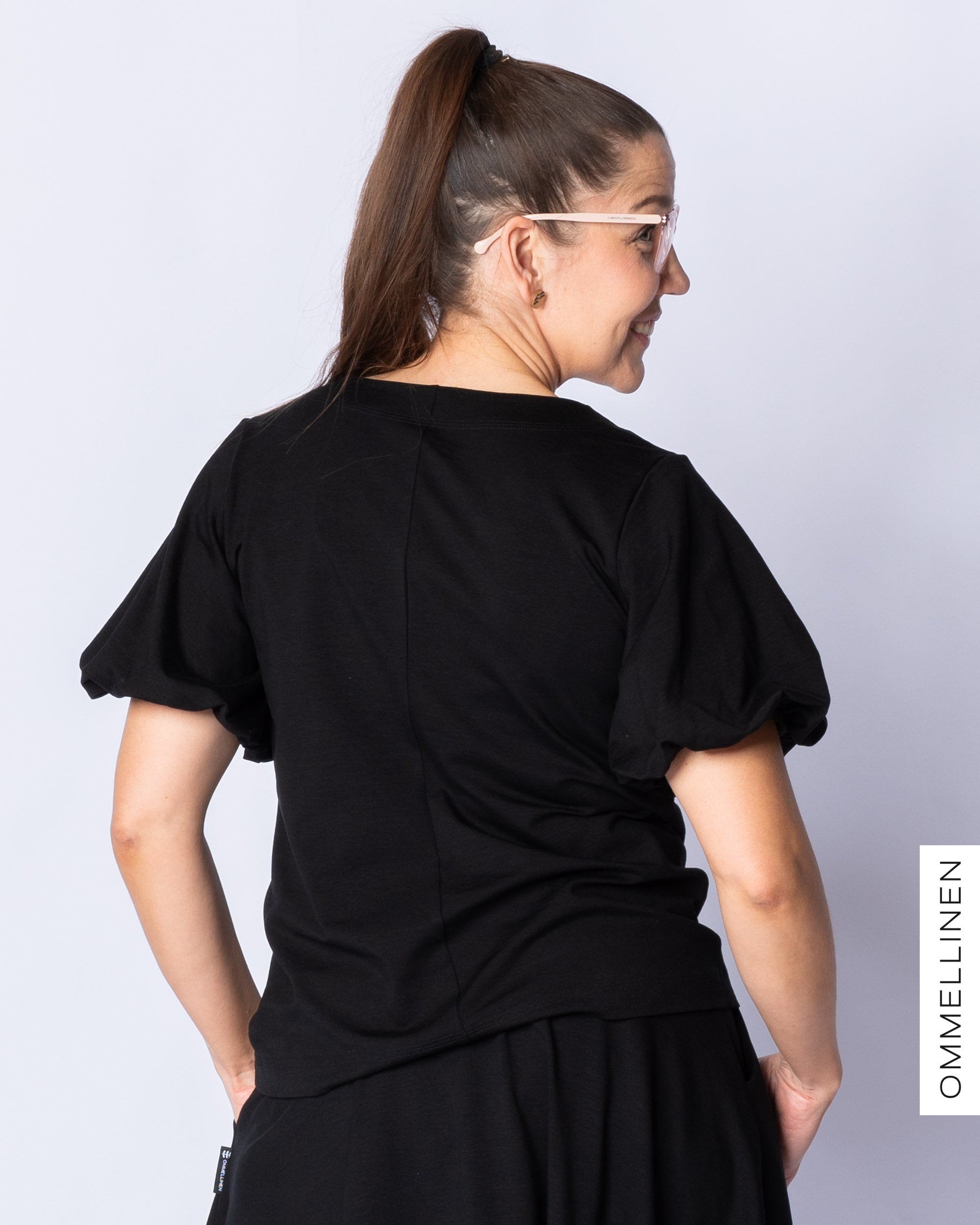 Puffipaita - lyhyt hiha, musta