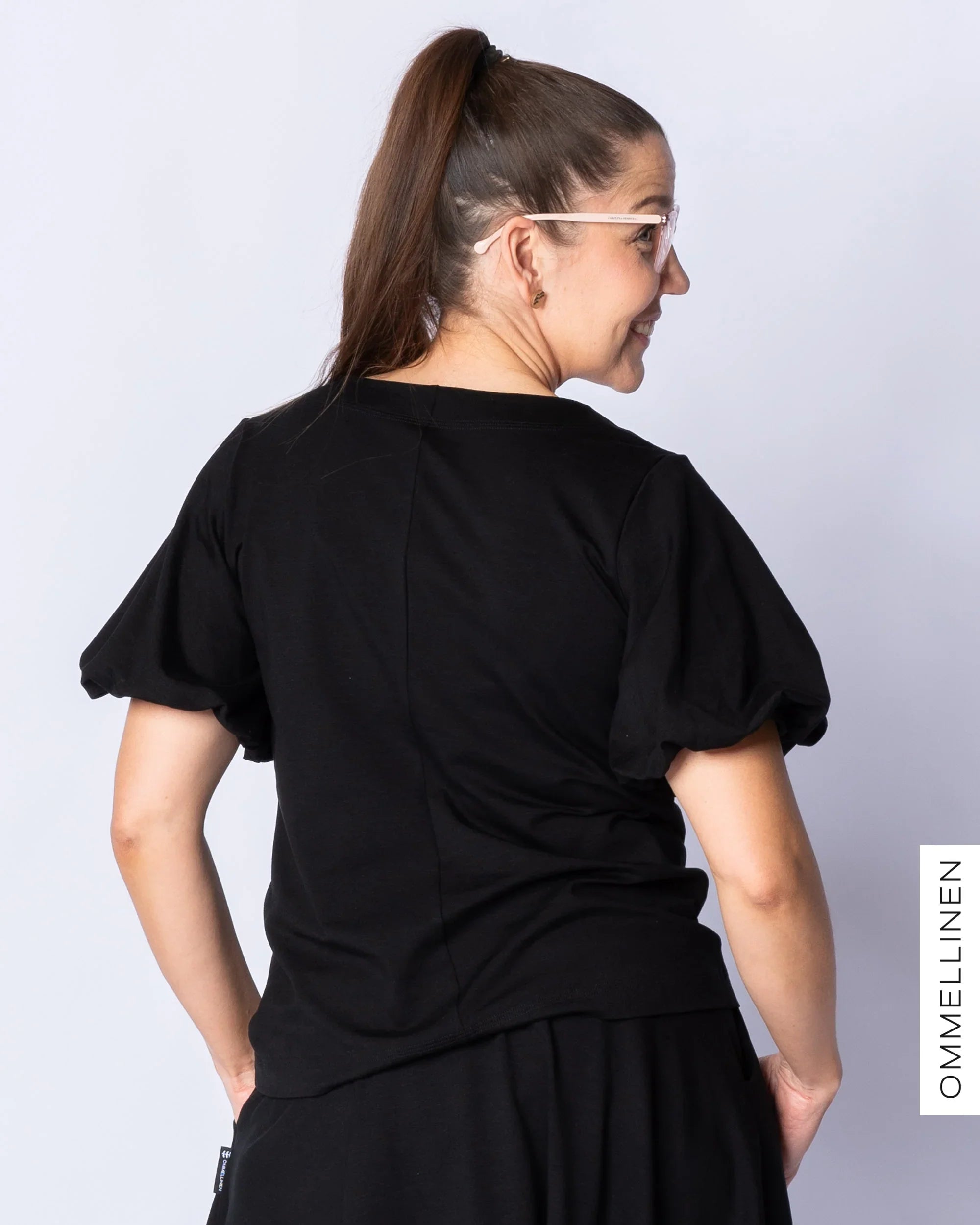 Puffipaita - lyhyt hiha, musta