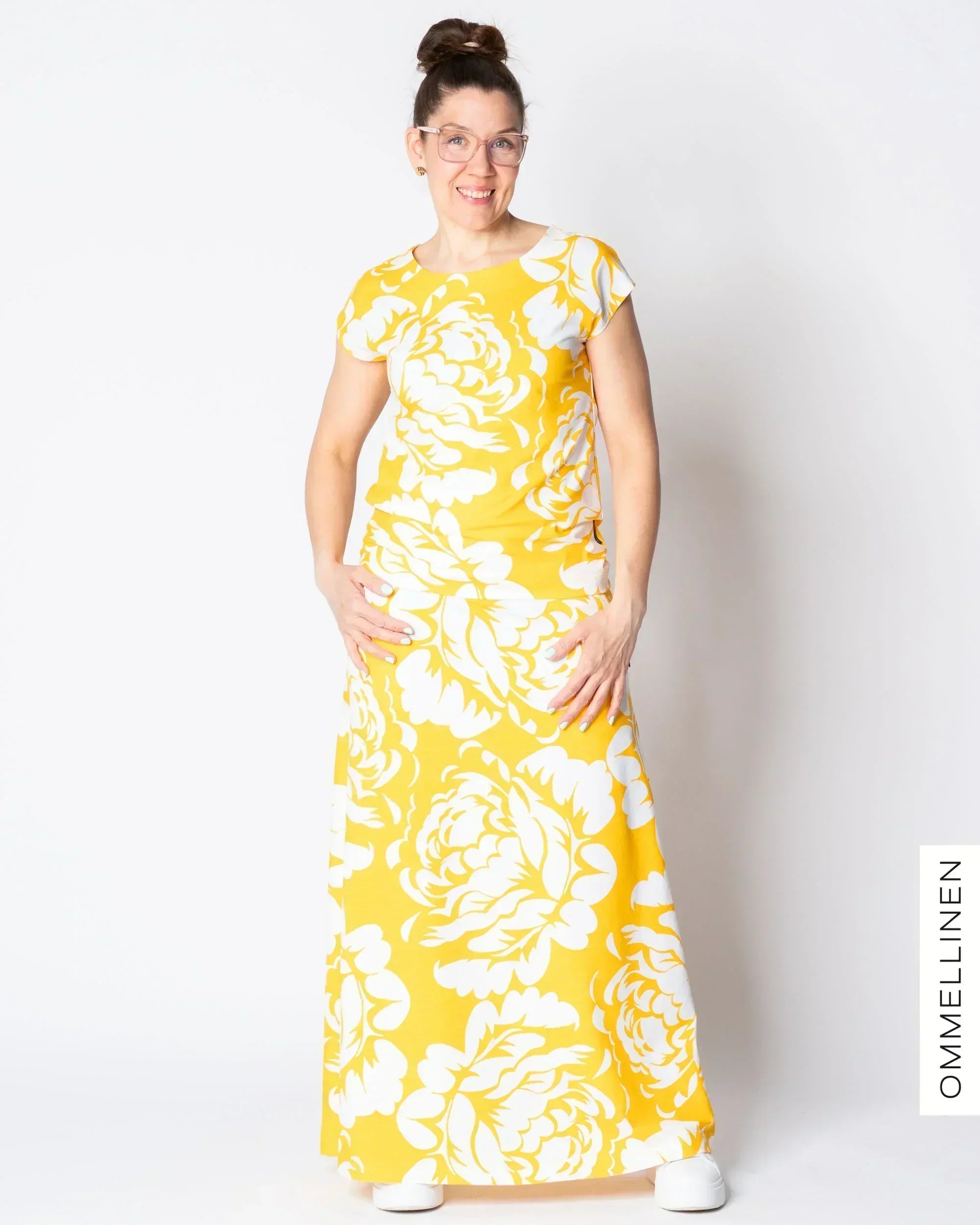 Lempipaita, Babushka Roses JĂ€tti - keltainen/valkoinen