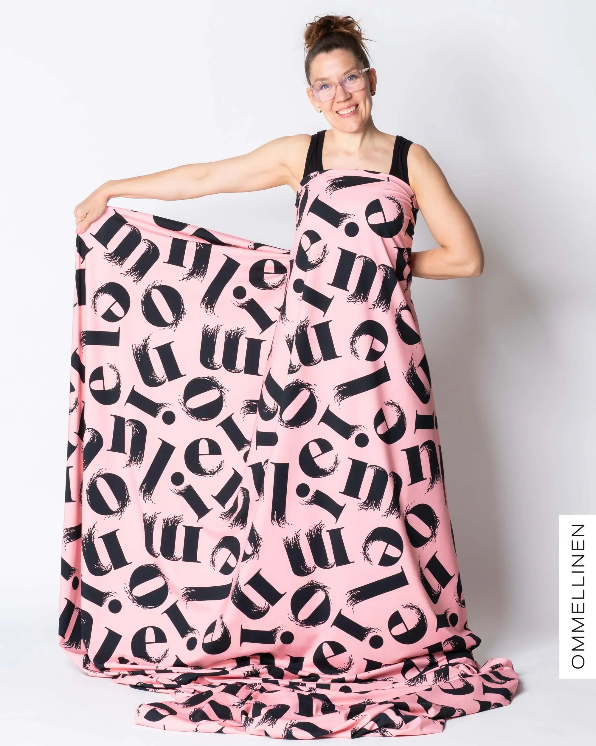 Digitrikoo - PALA, Kirjaimet - vaaleanpunainen