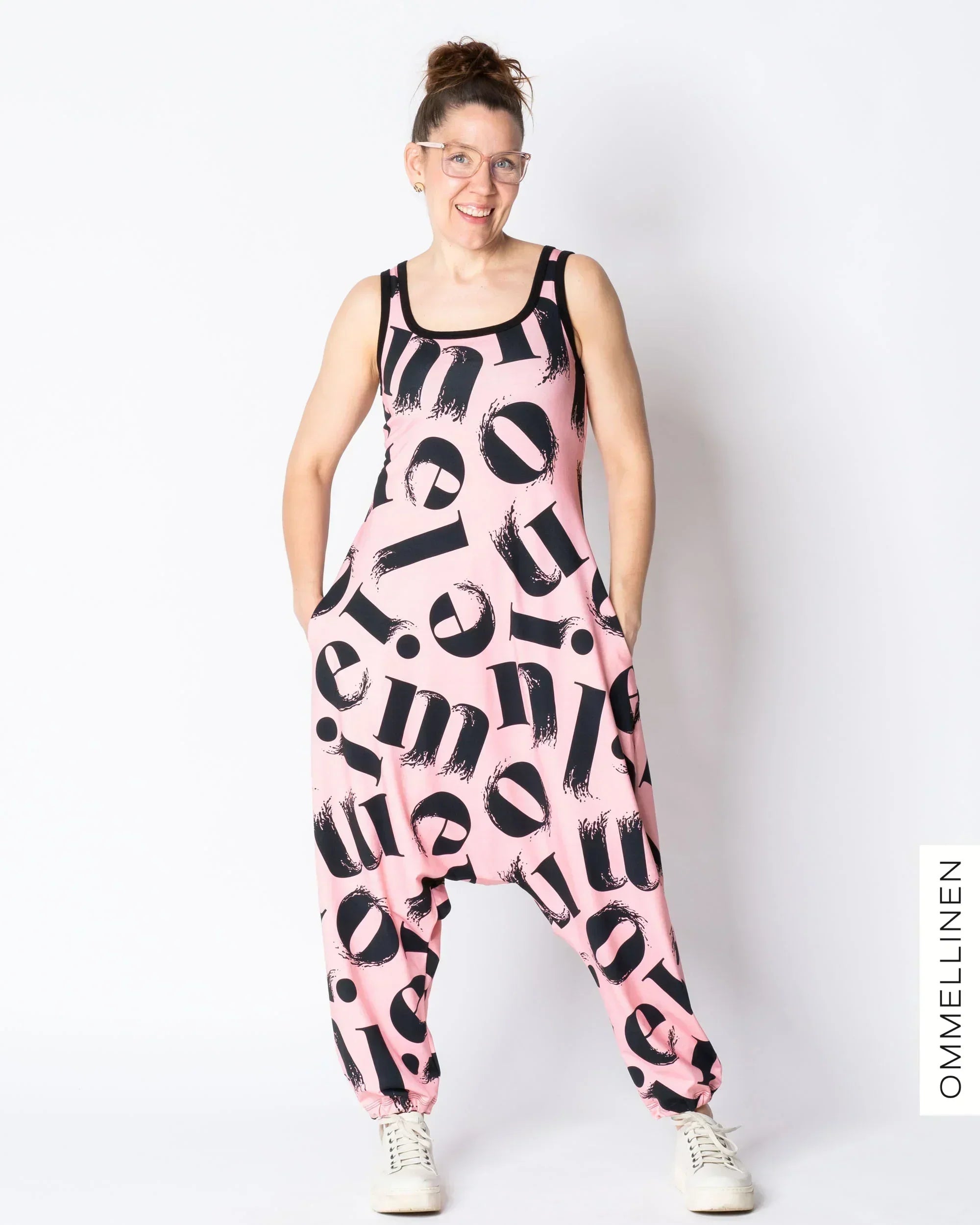 Haaremihaalari, Kirjaimet - vaaleanpunainen