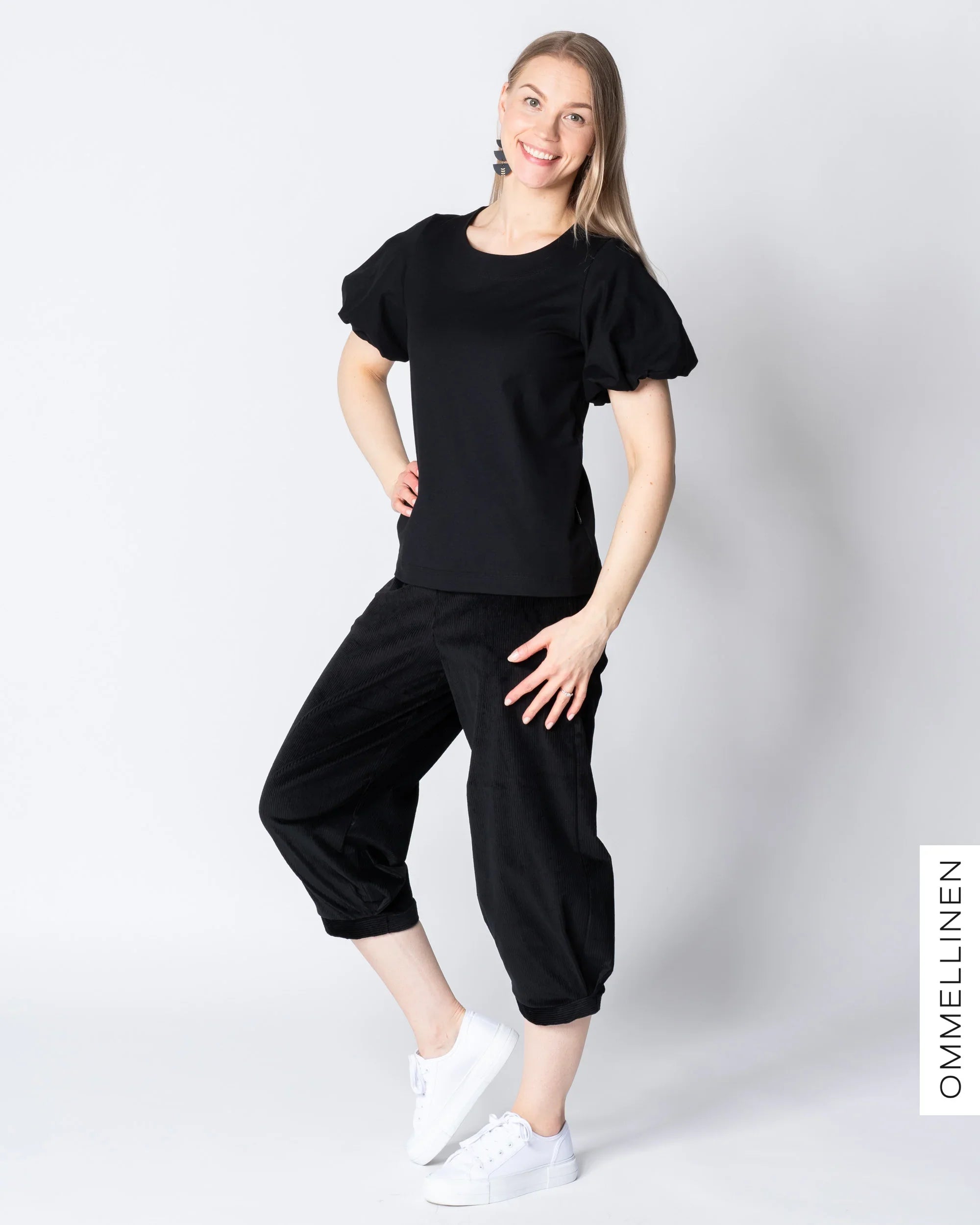 Puffipaita - lyhyt hiha, musta