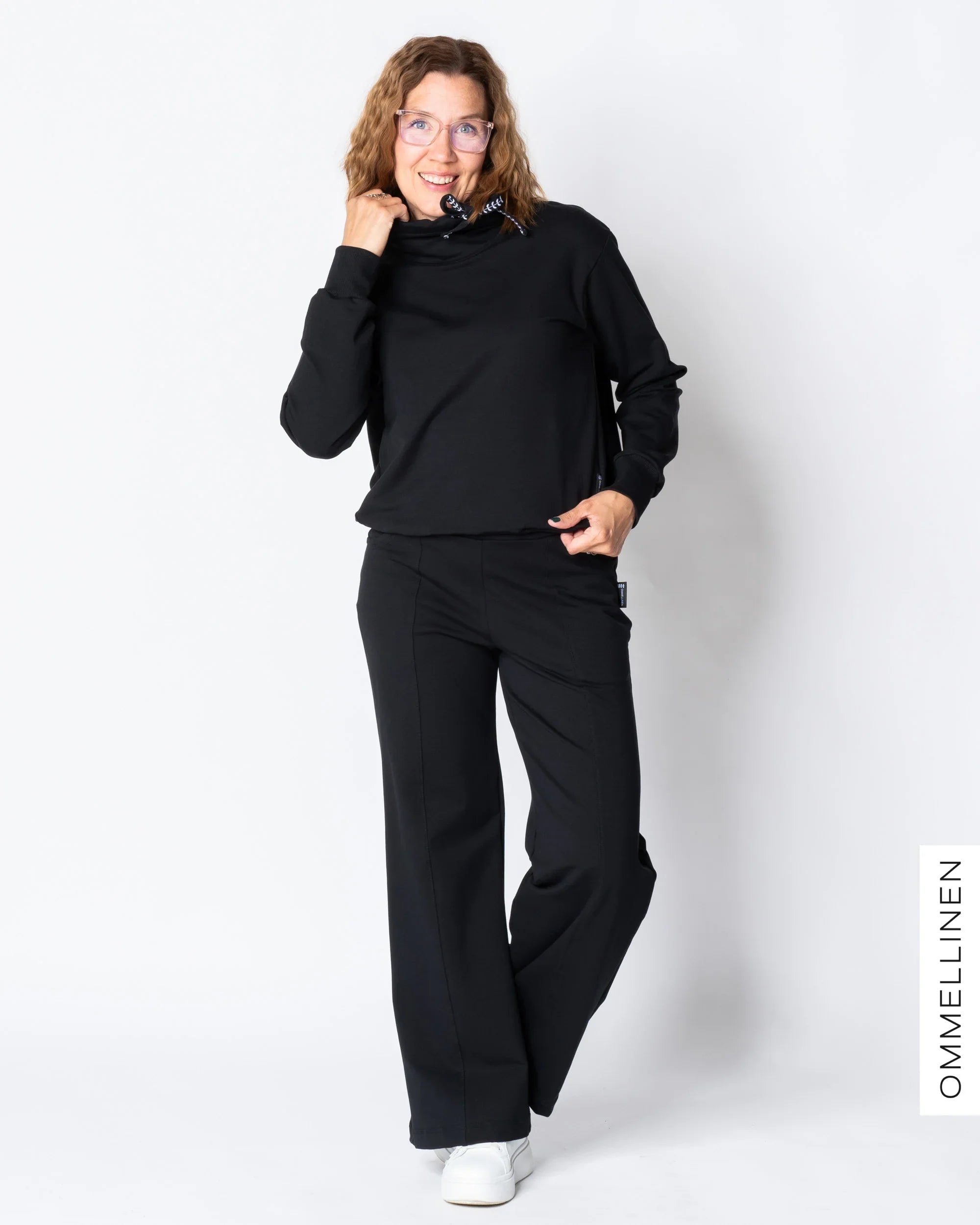 Kantticollarit - NORMAALI LAHJE, musta