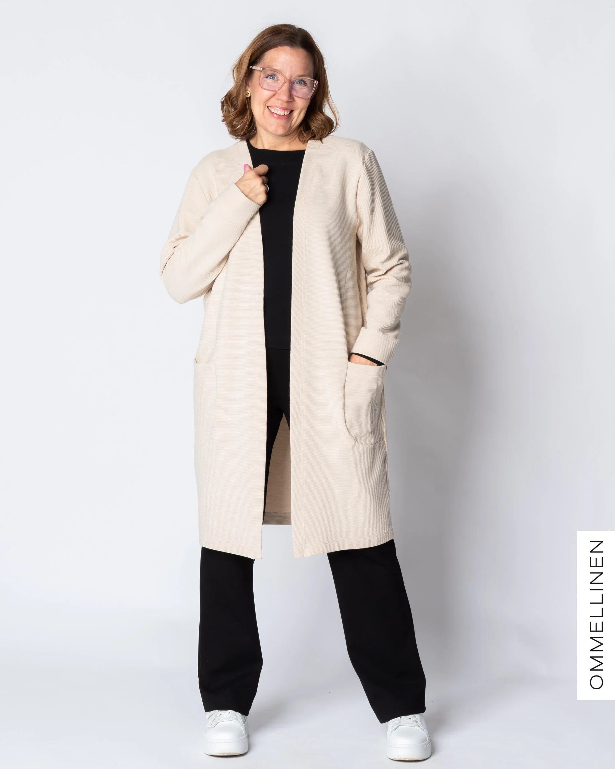 Särmätakki, vaalea beige