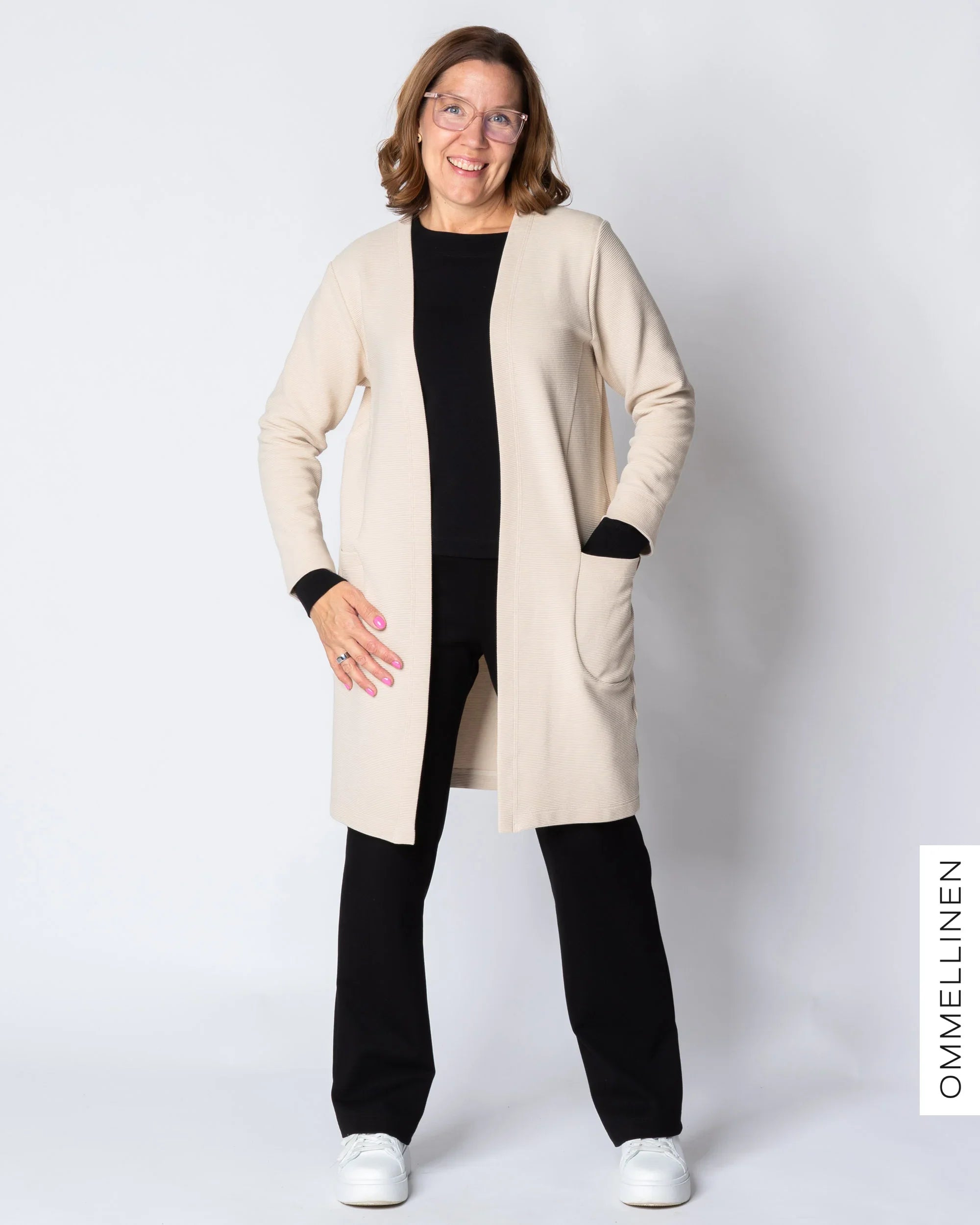 Särmätakki, vaalea beige