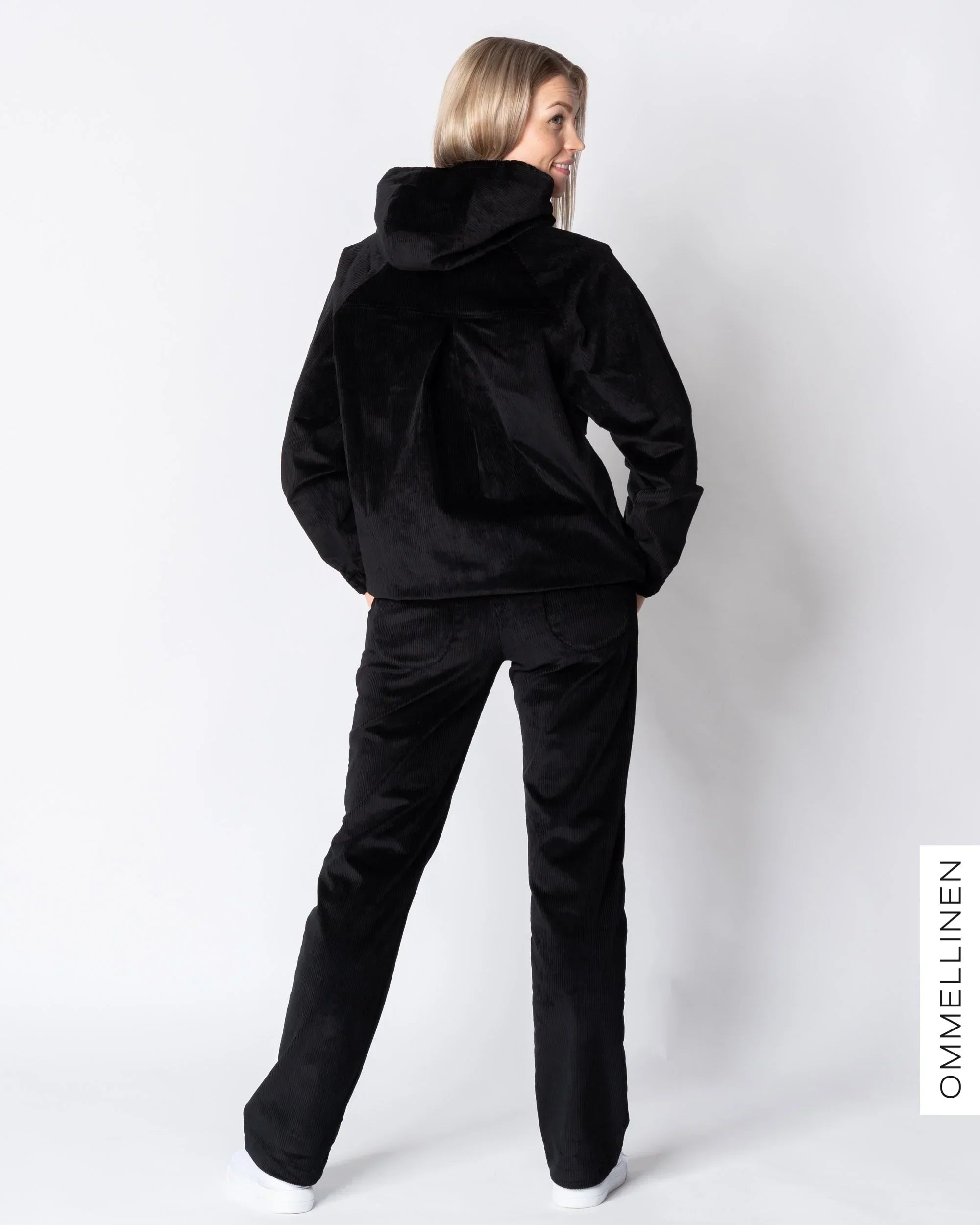 Anorakki - vakosametti, musta