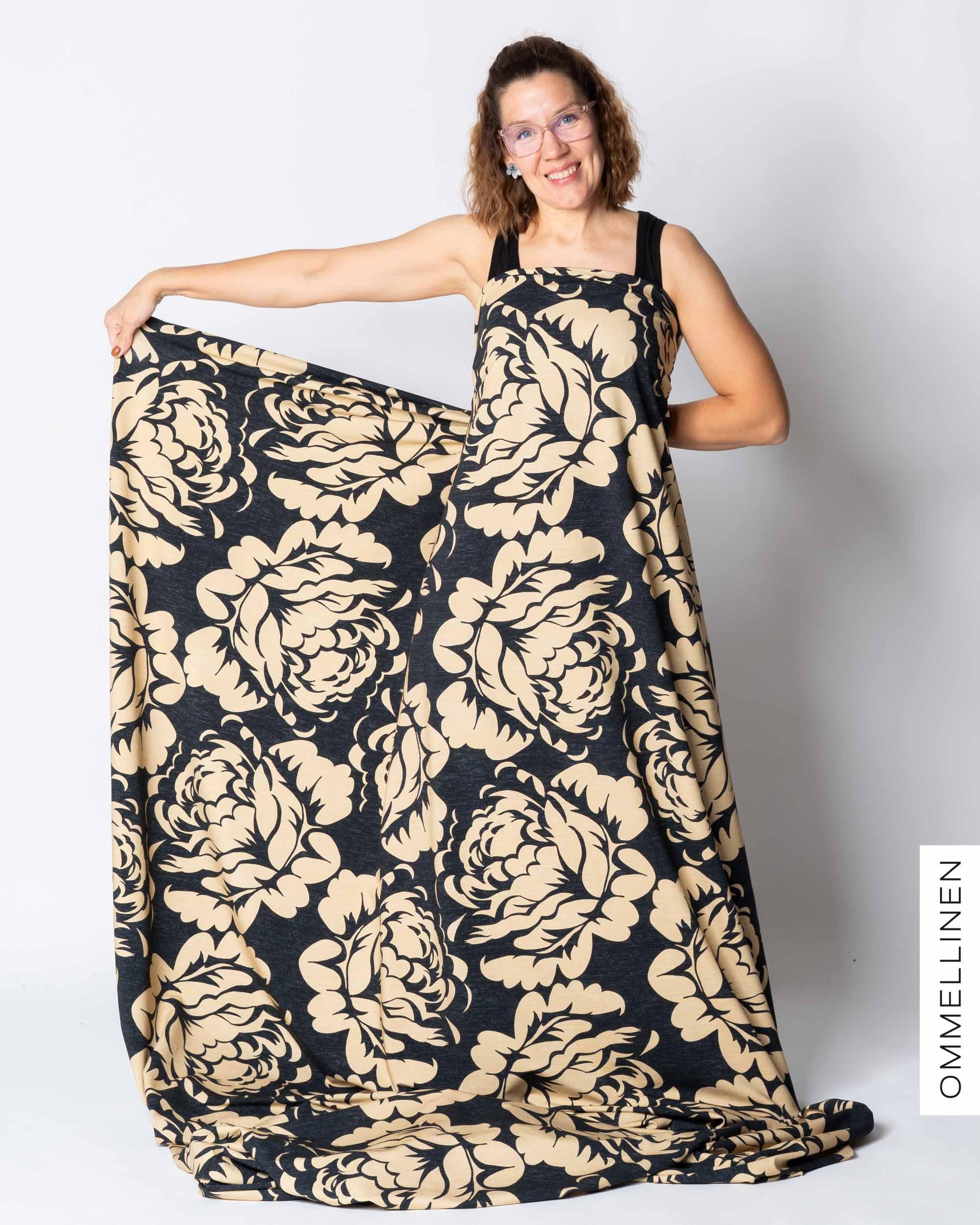 Joustocollege, Babushka Roses Jätti - musta/hiekka