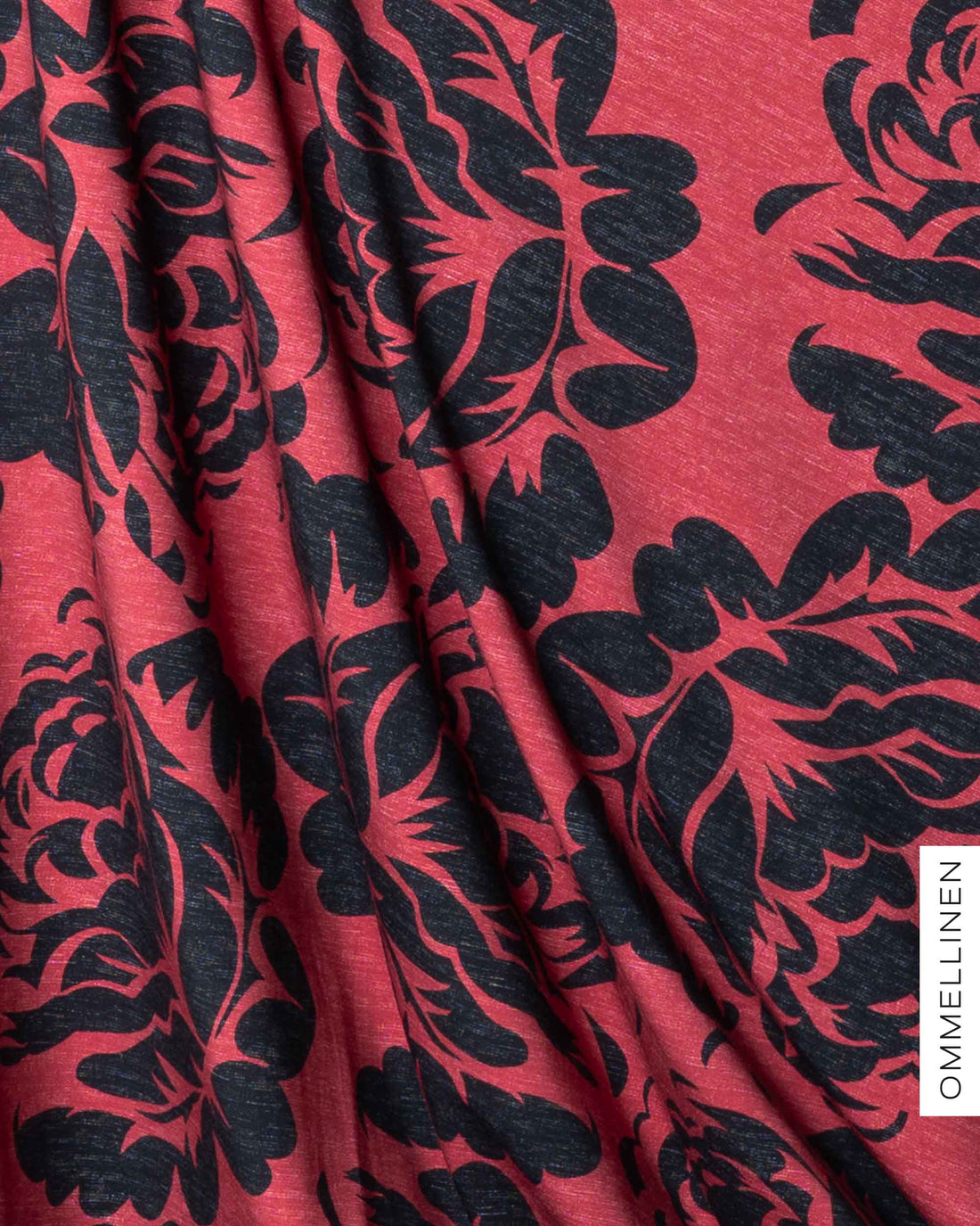 Joustocollege - PALA, Babushka Roses Jätti - punainen/musta