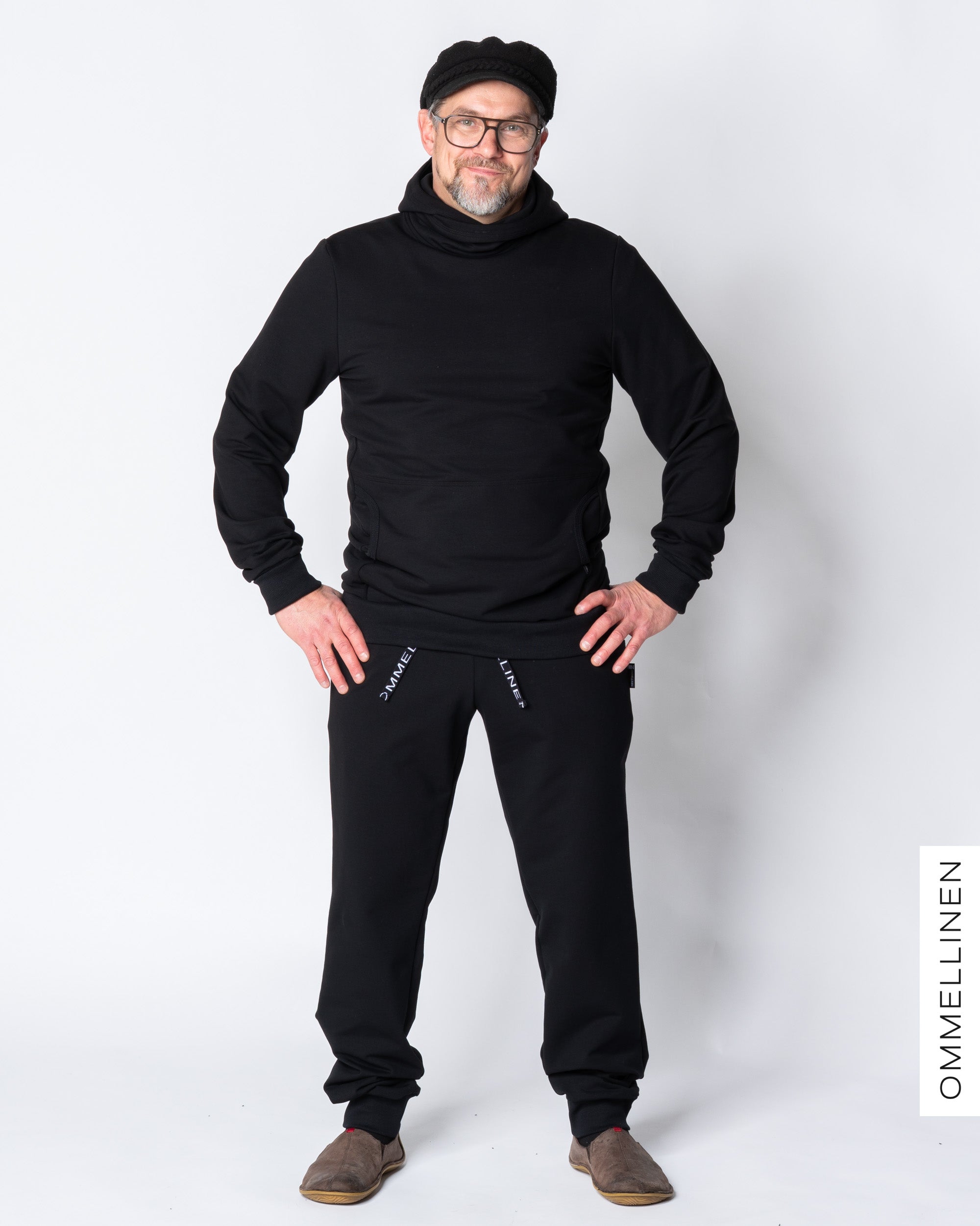 Miesten collarihousut, musta - harjattu