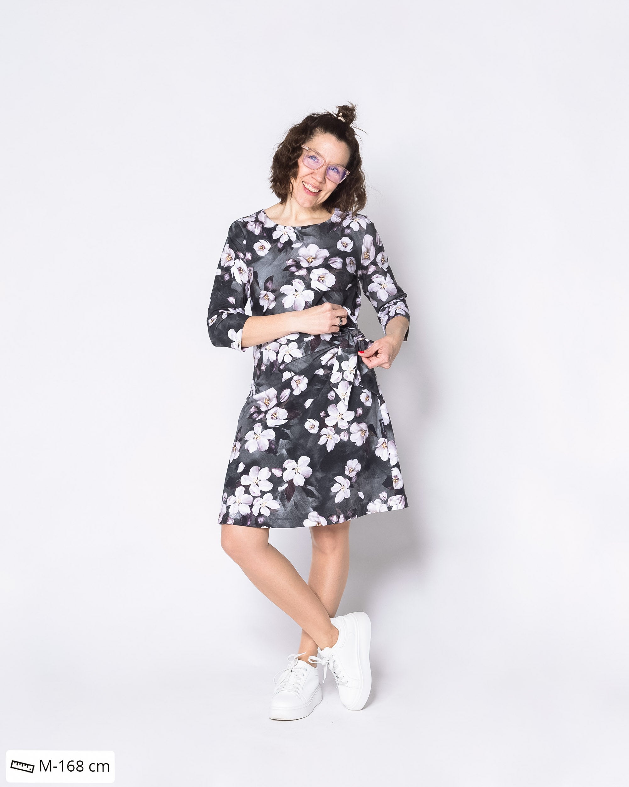 SOLMU dress, Omenankukkia - light