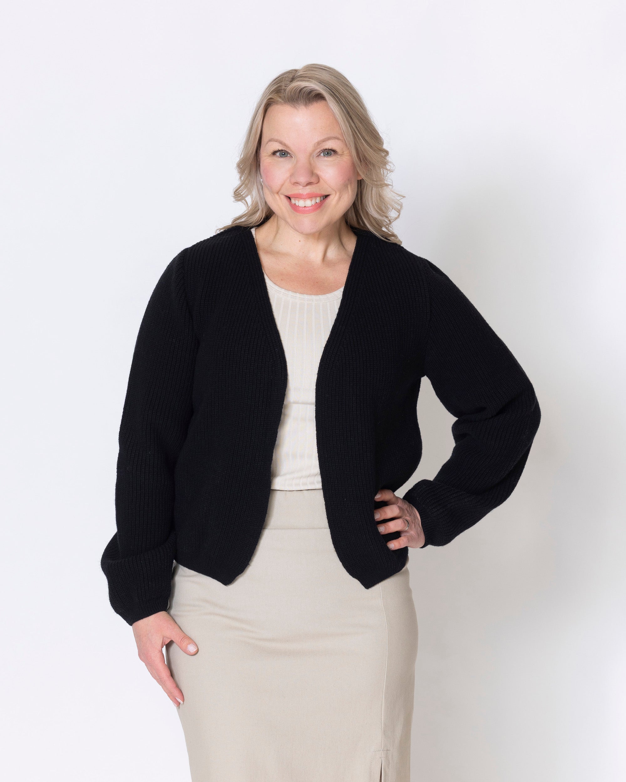 Neuletakki - merino, musta