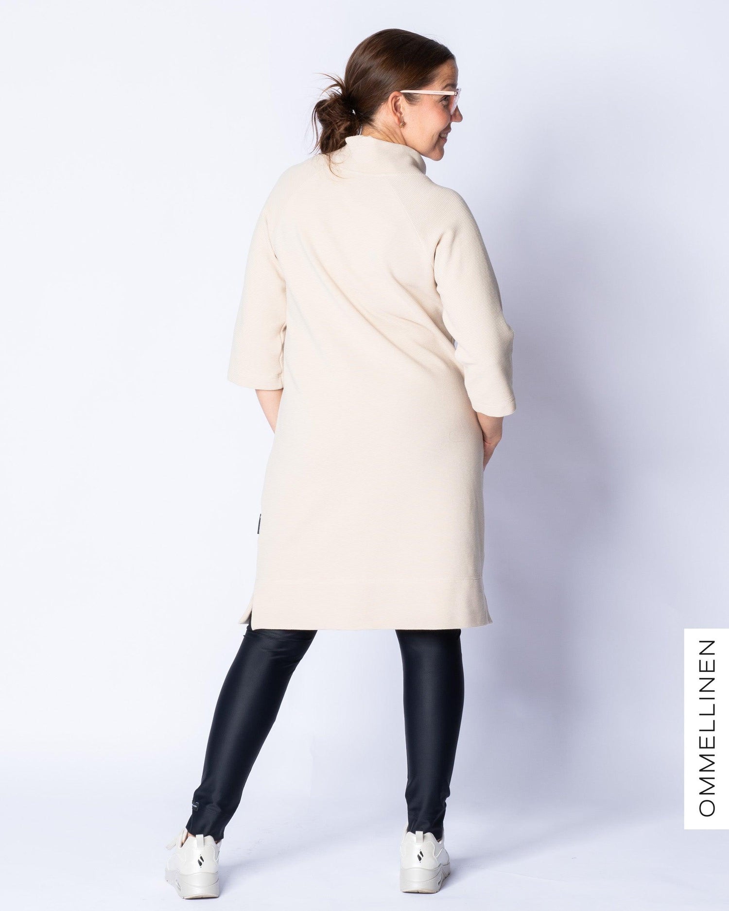 SÀrmÀmekko, vaalea beige