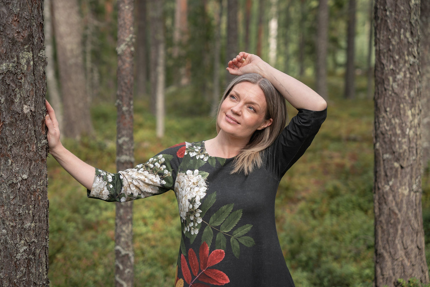 Rakastettu pihlajamekko