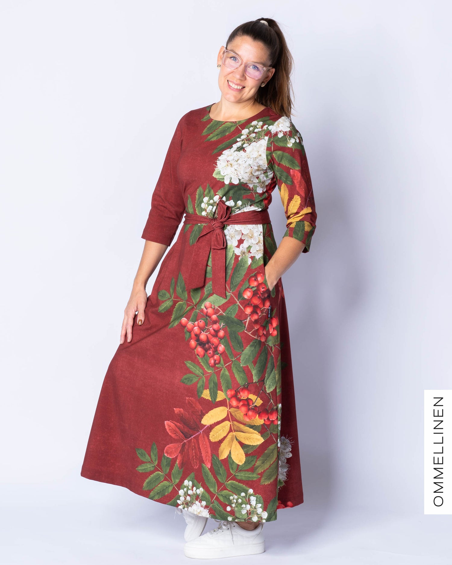 UNELMA dress, Giant pihlaja - red