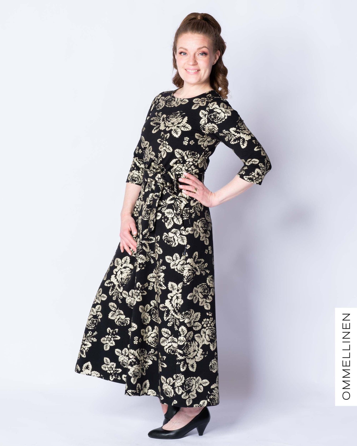 UNELMA dress, Babushka Roses - gold champagne