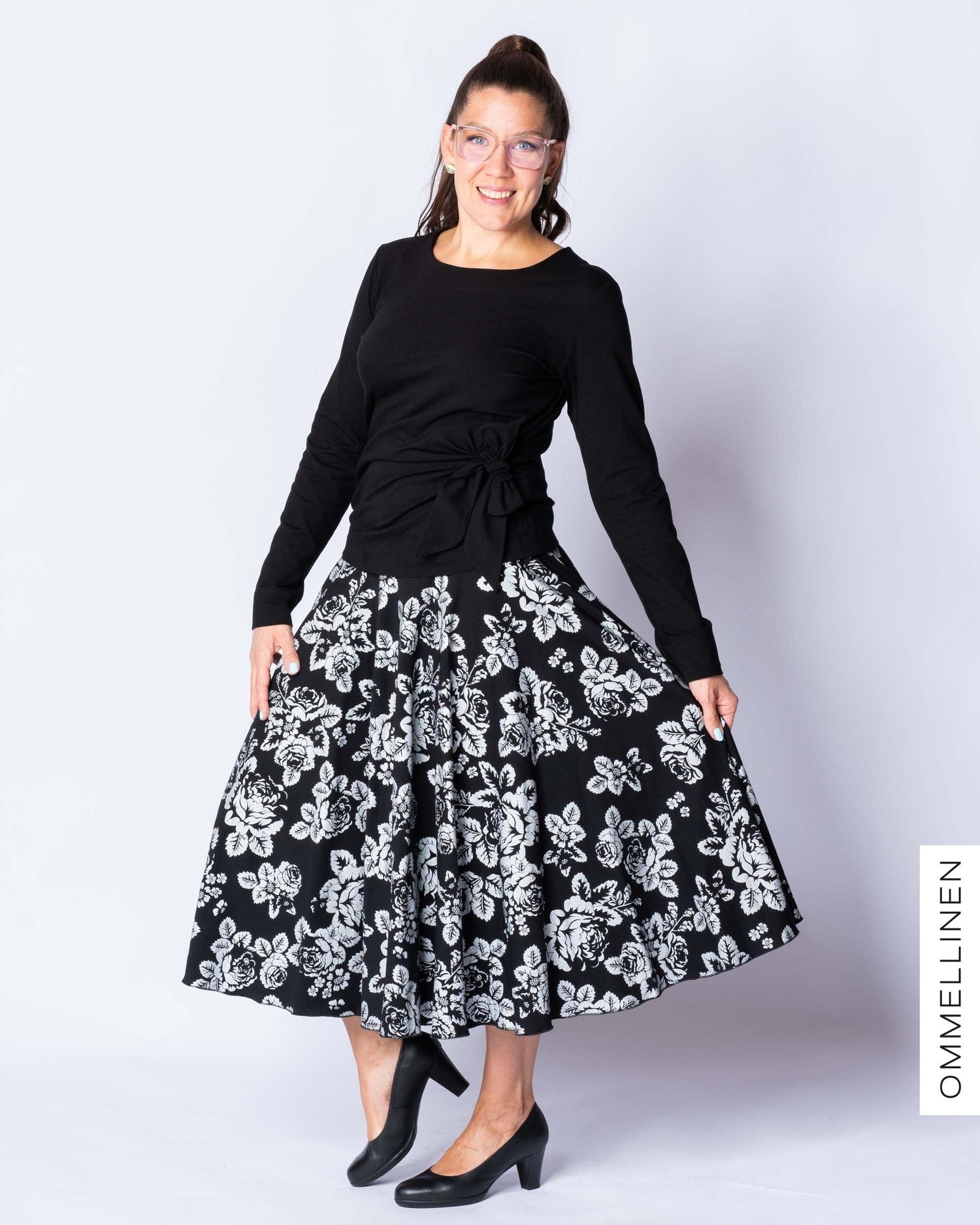 GLITTER skirt, Babushka Roses - silver