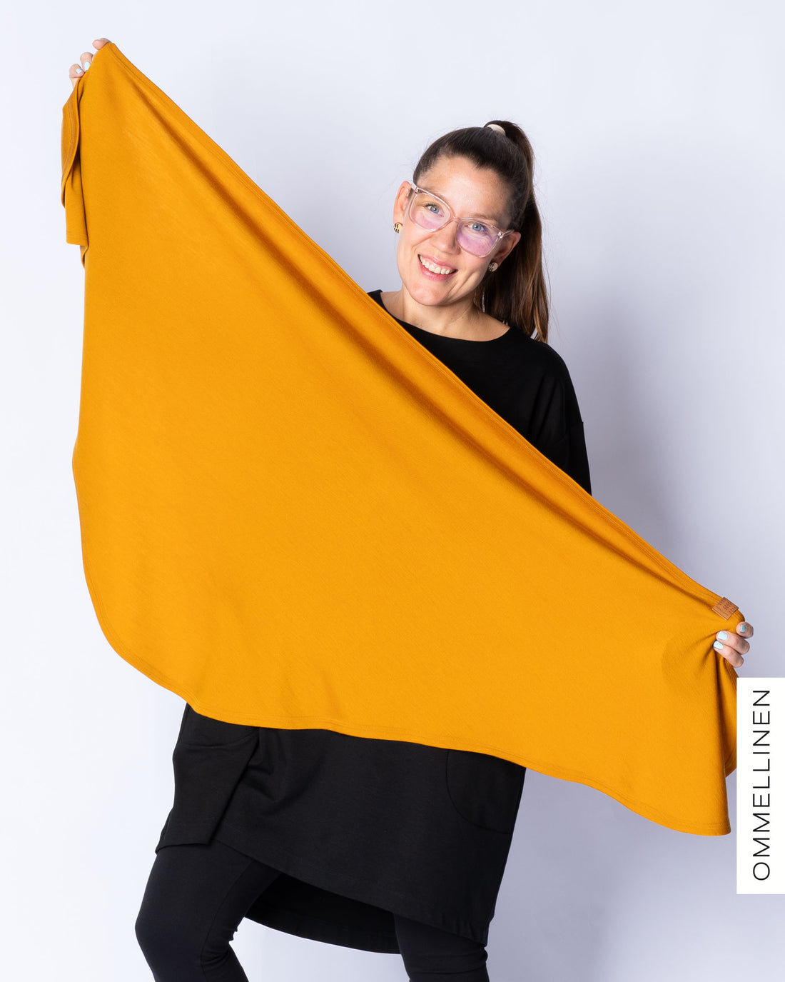 KOLMIO scarf, ocher