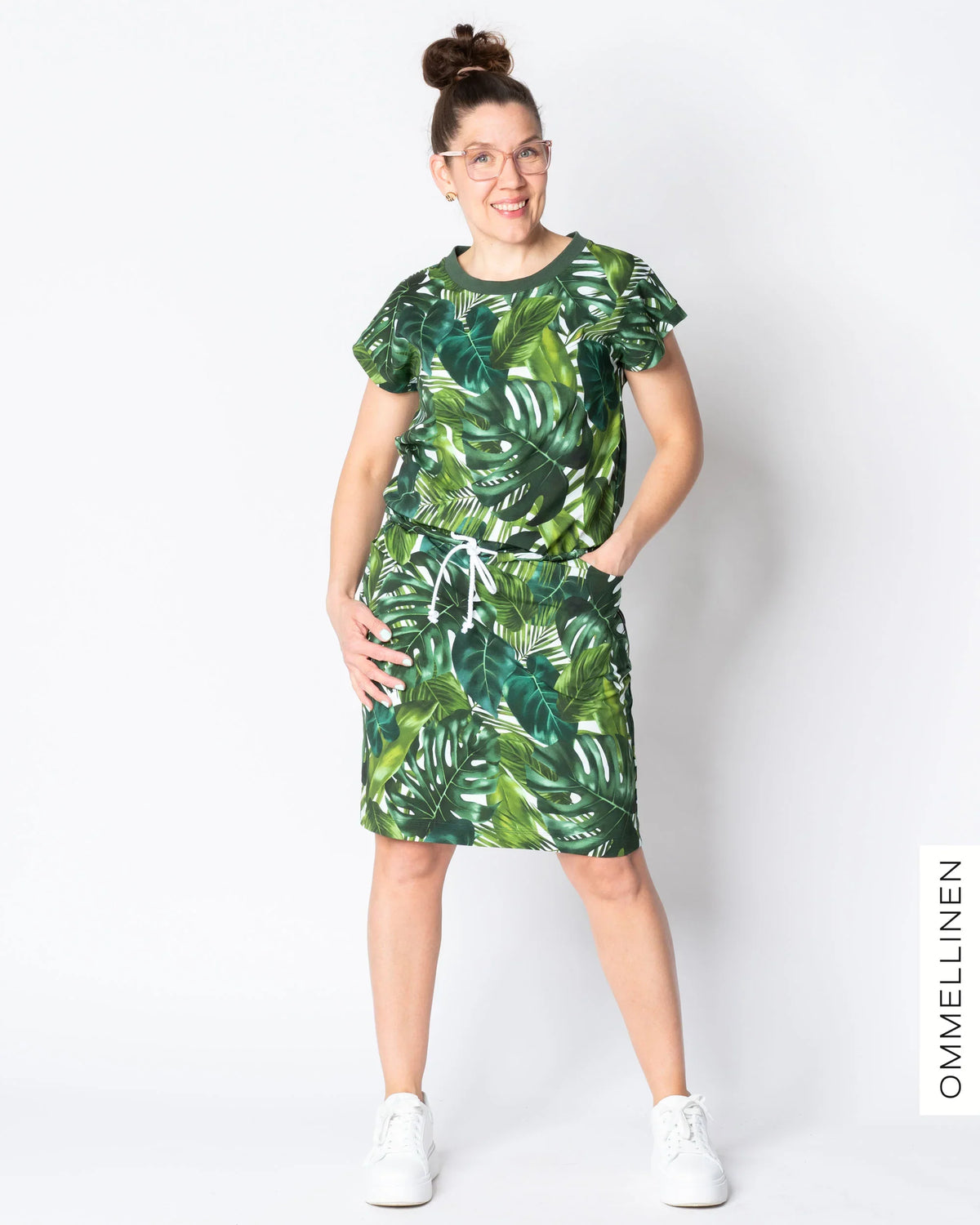 TOP dress, Lehdet