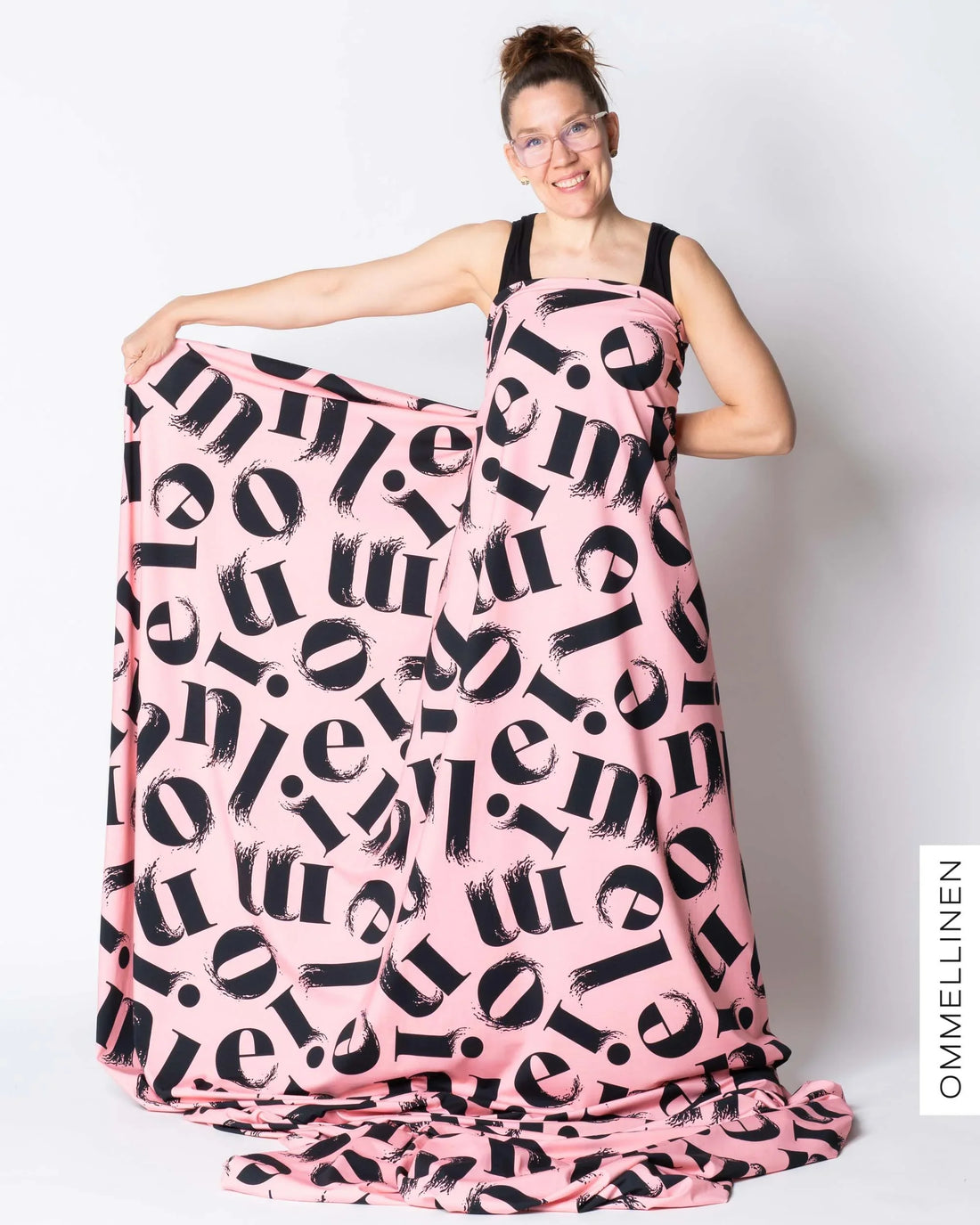 Digitrikoo - PALA, Kirjaimet - vaaleanpunainen