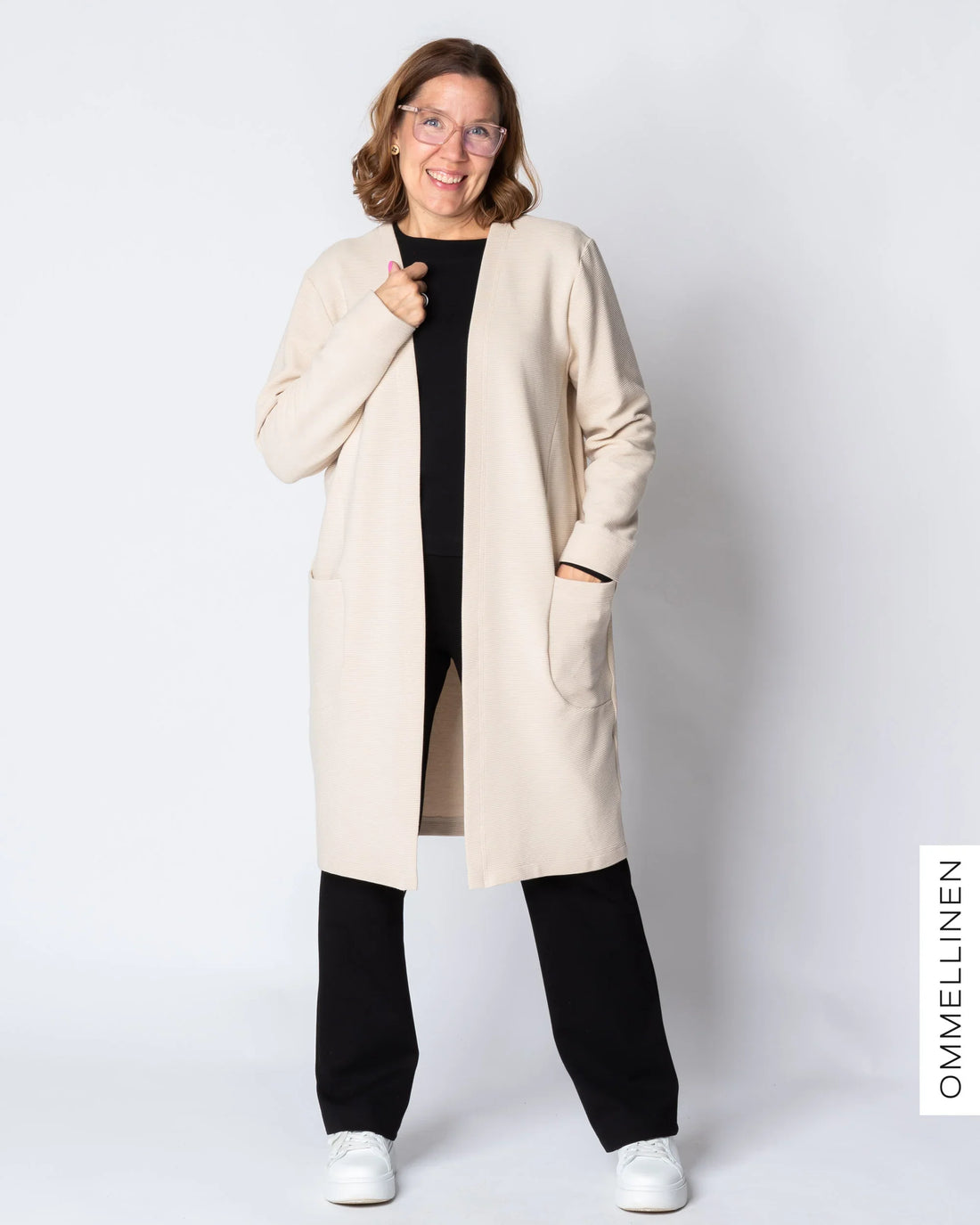 Särmätakki, vaalea beige