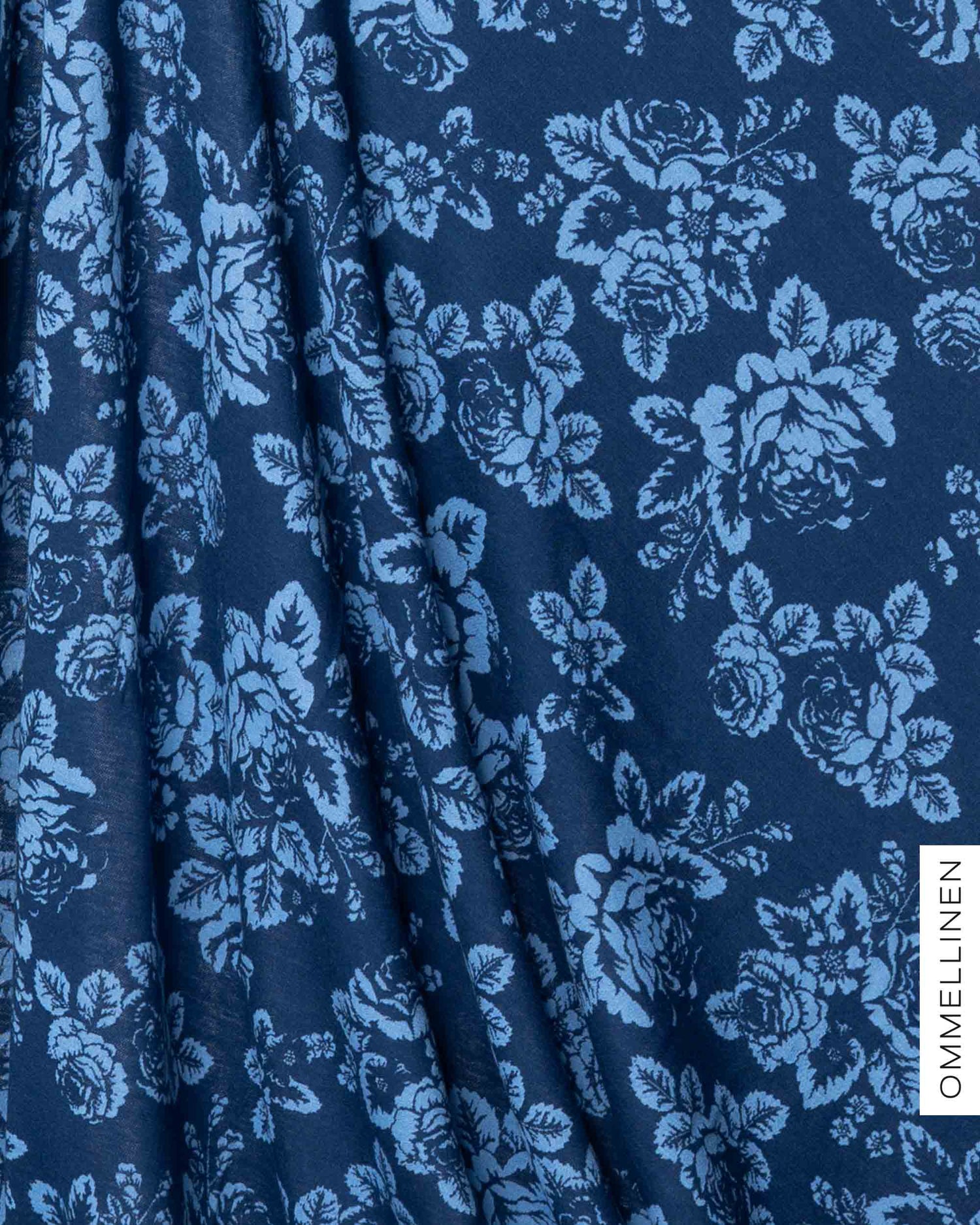 Merino wool - PRE-CUT, Babushka Roses - blue