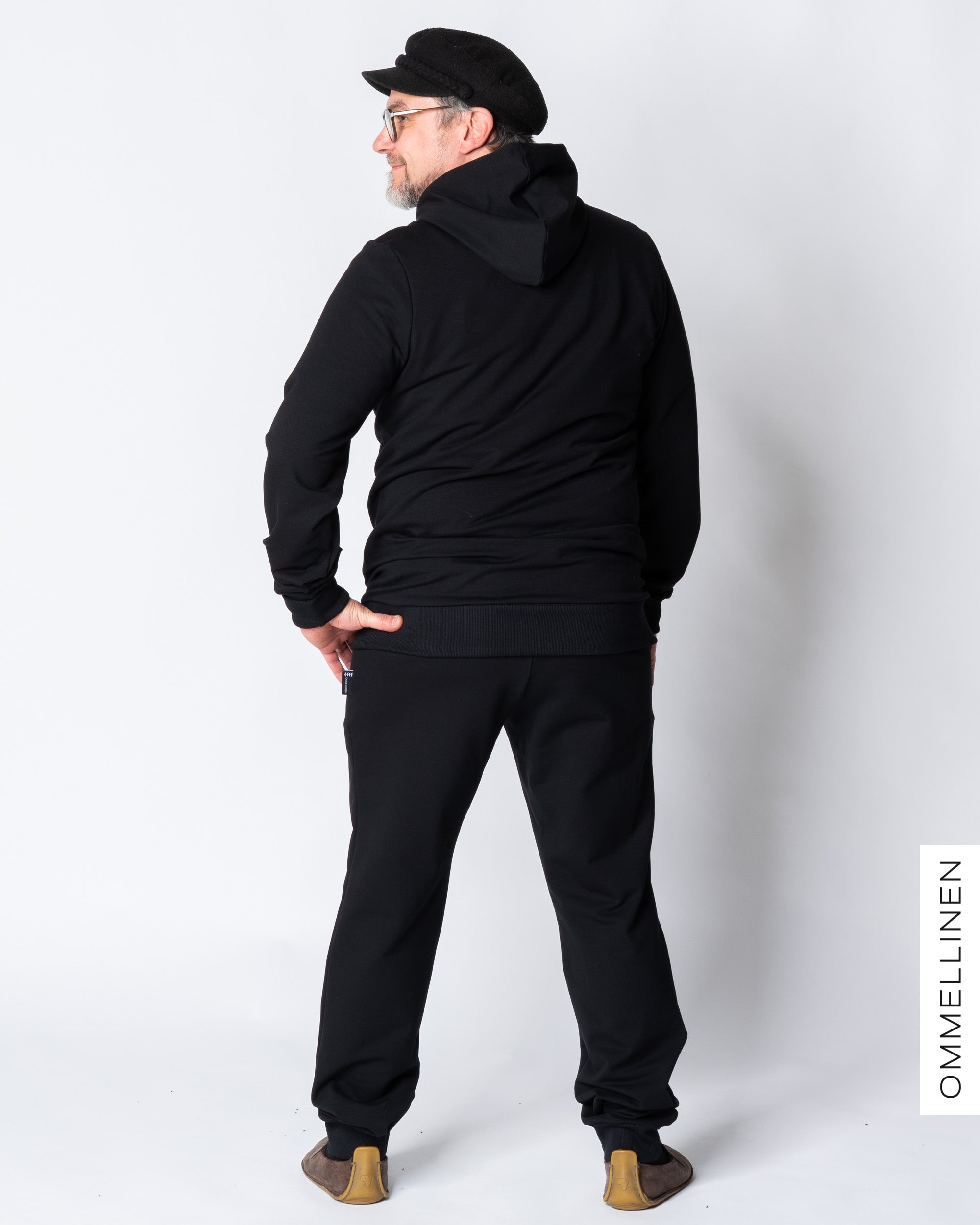 Miesten collarihousut, musta - harjattu