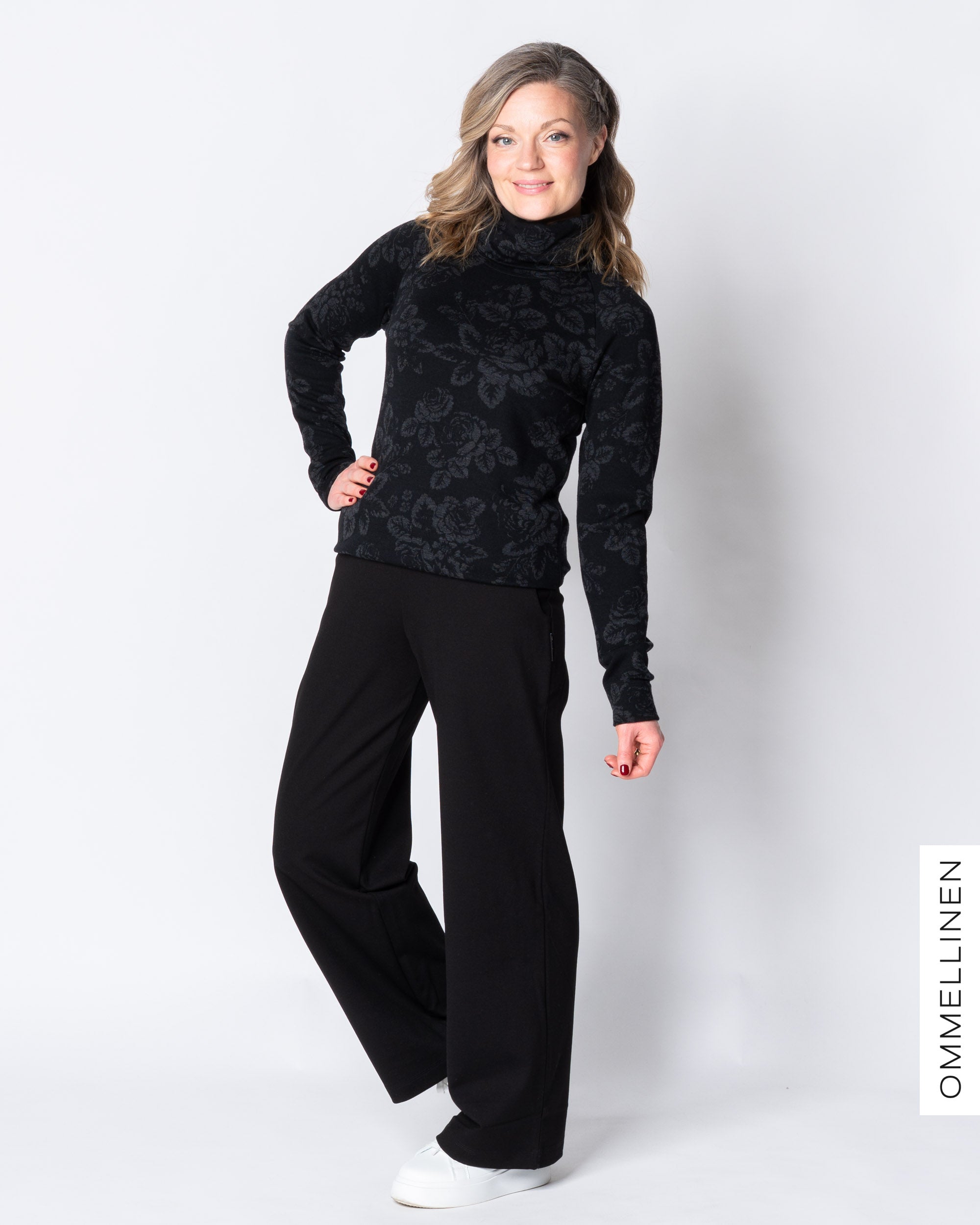 Merinopoolo, Babushka Roses - musta/harmaa