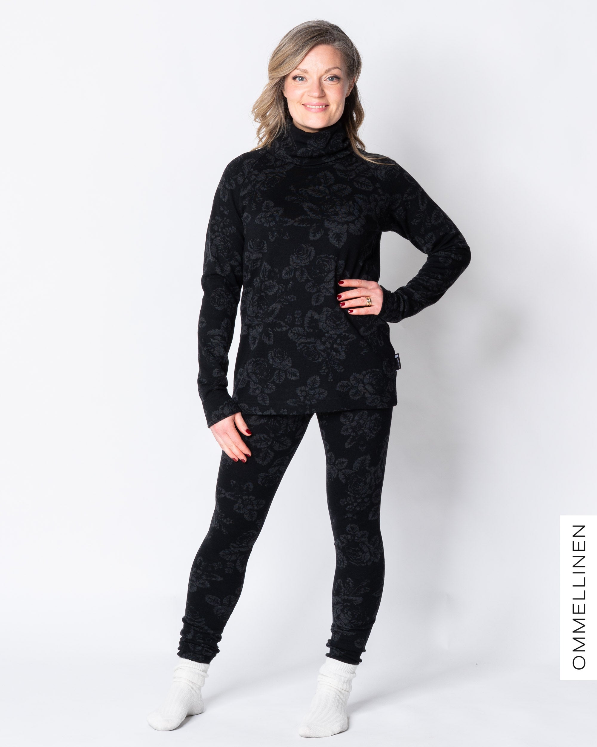 Merinoleggarit, Babushka Roses - musta/harmaa