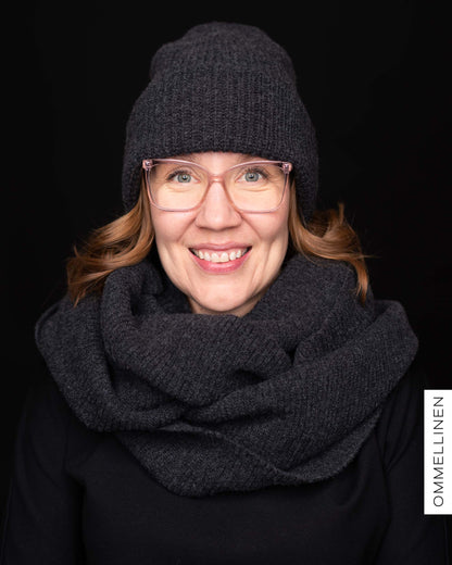 Maxituubi, tummanharmaa