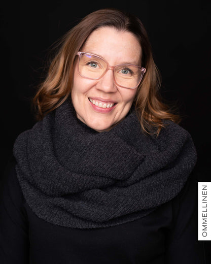 Maxituubi, tummanharmaa