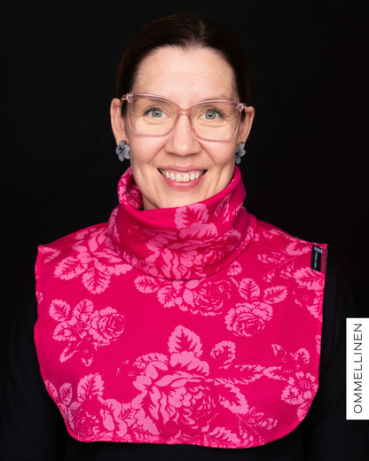 Merino wool collar, Babushka Roses - pink