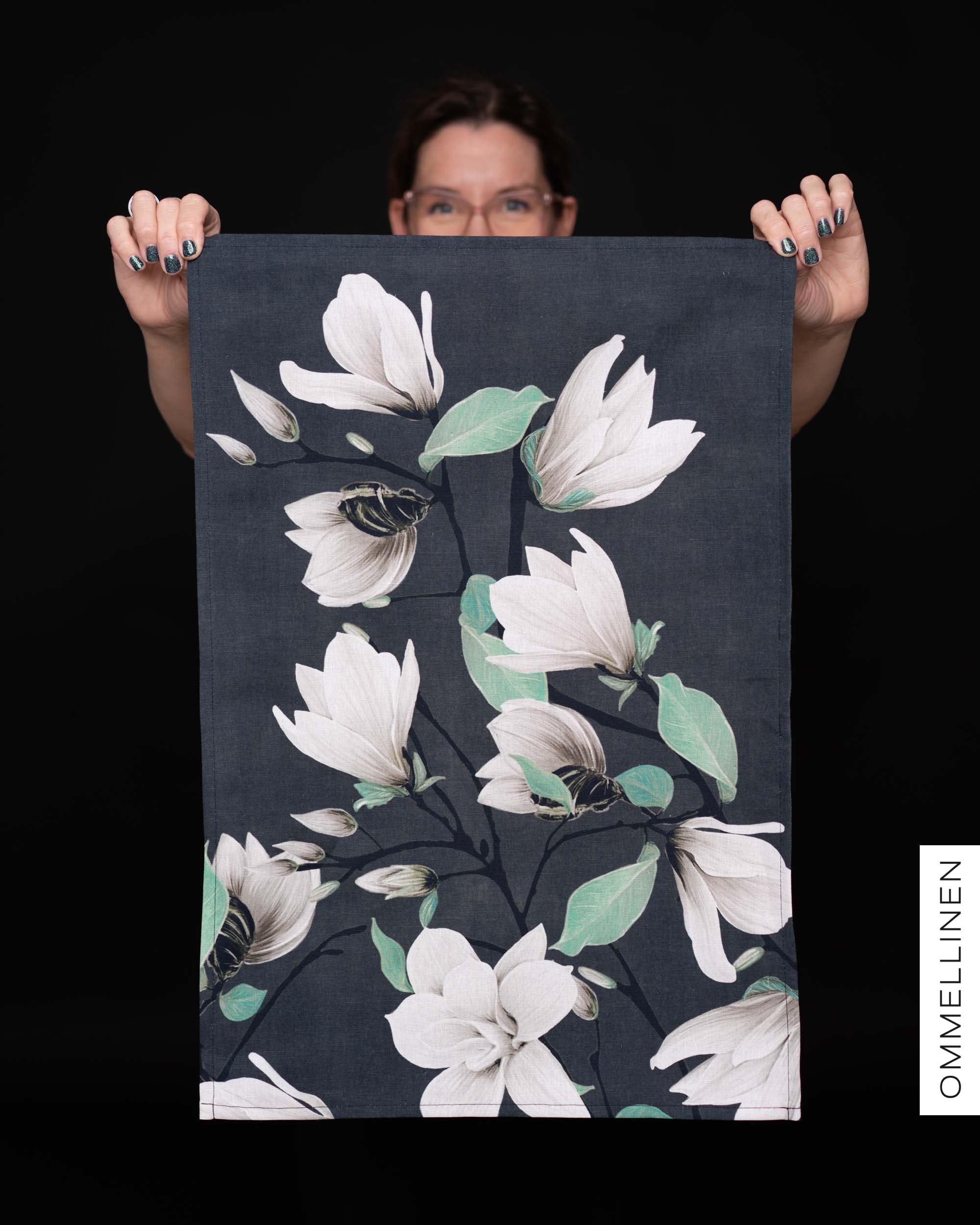 Kitchen towel, Magnolian kuiskaus - light