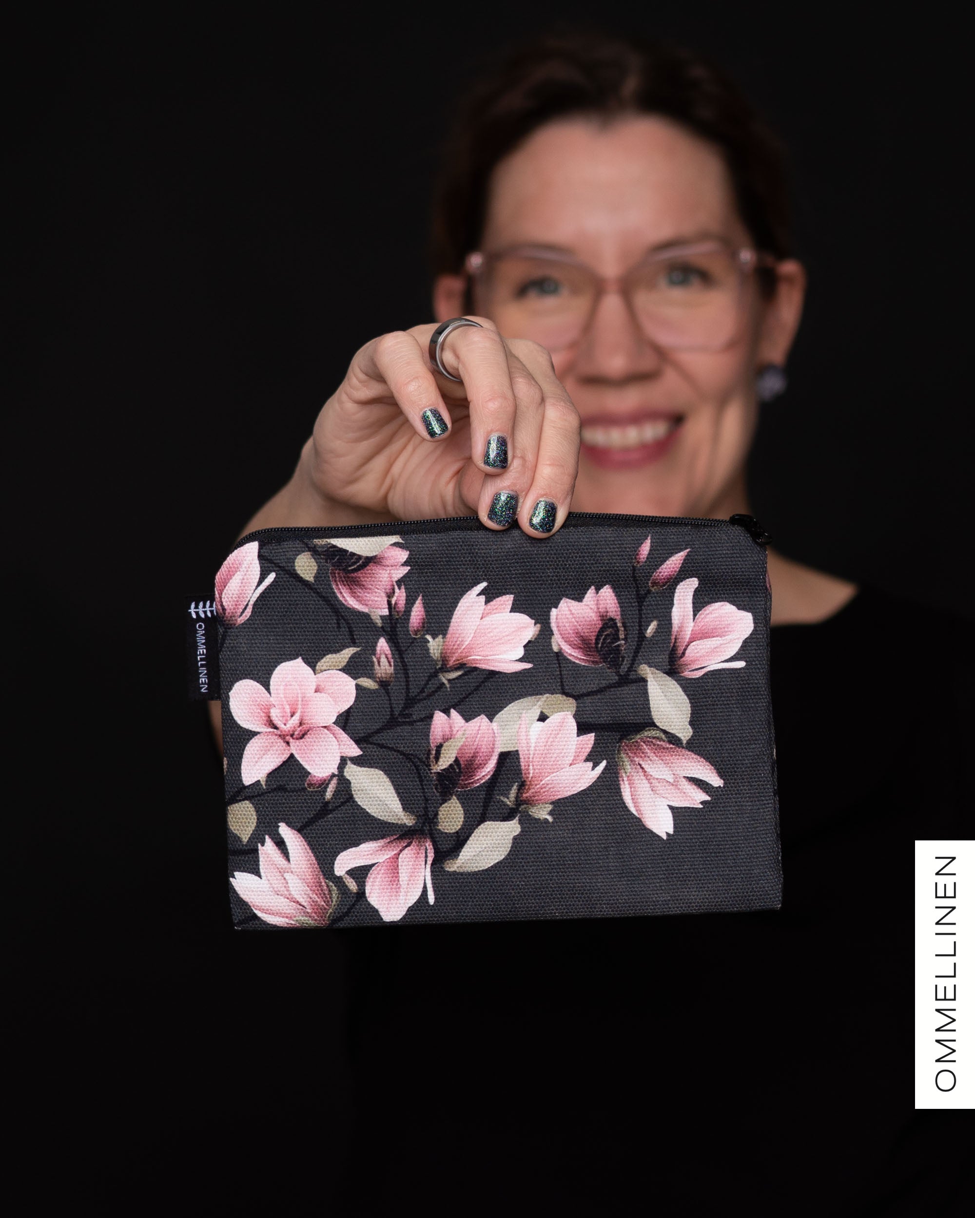 Pussukka - iso, Magnolian kuiskaus - vaaleanpunainen