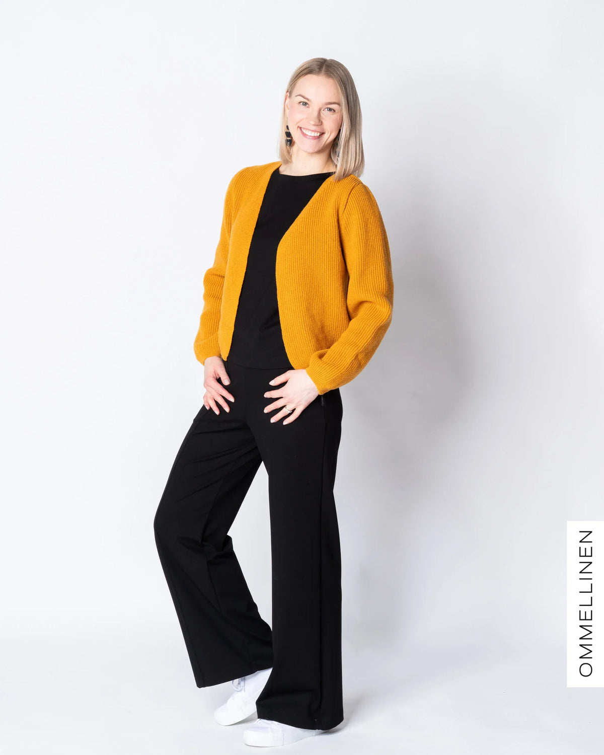 NEULE cardigan - merino, cloudberry