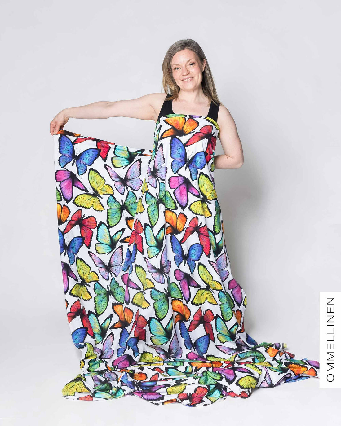 Digitrikoo, Perhoset - valkoinen/monivÀri