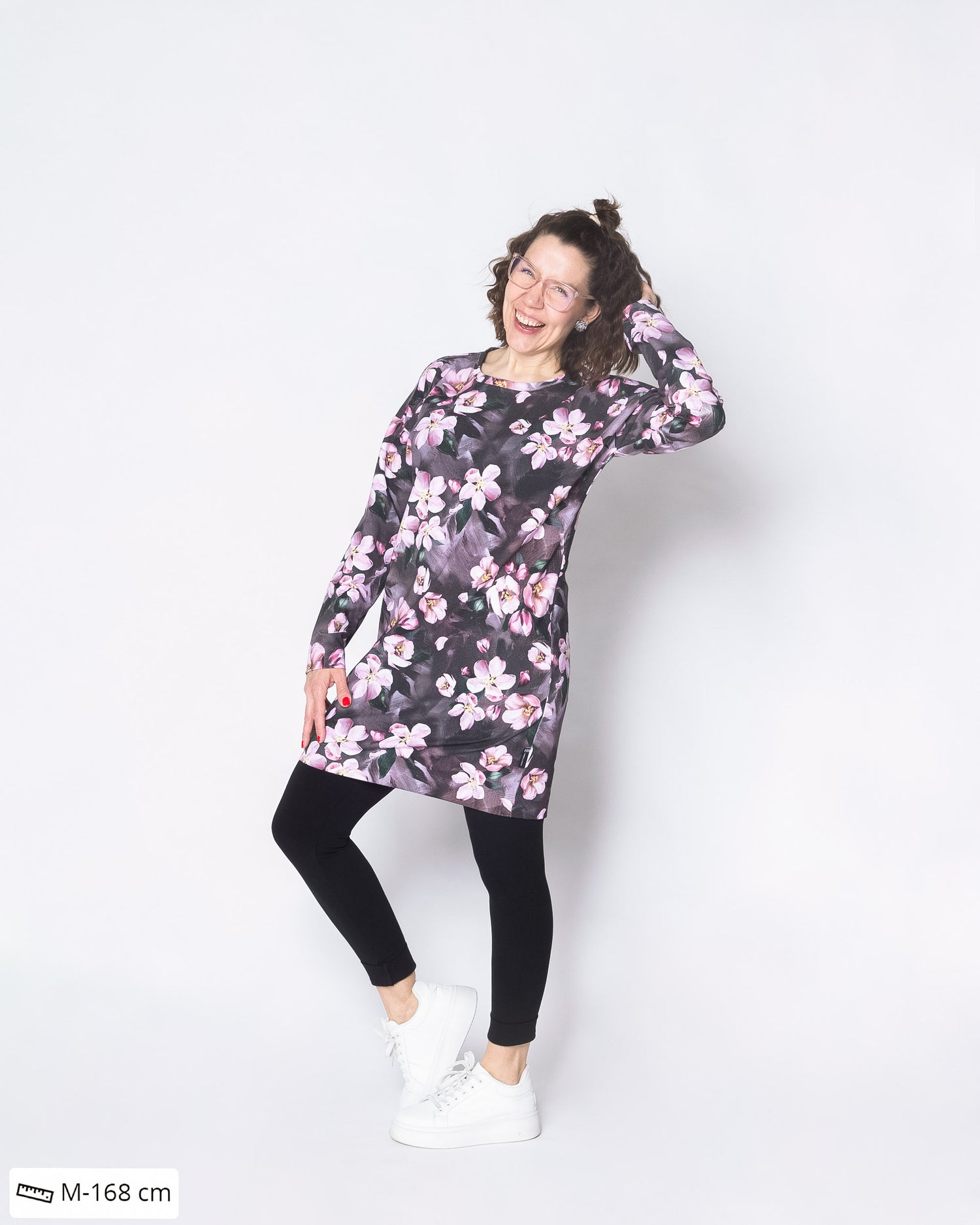 LEMPI tunic, Omenankukkia - rose