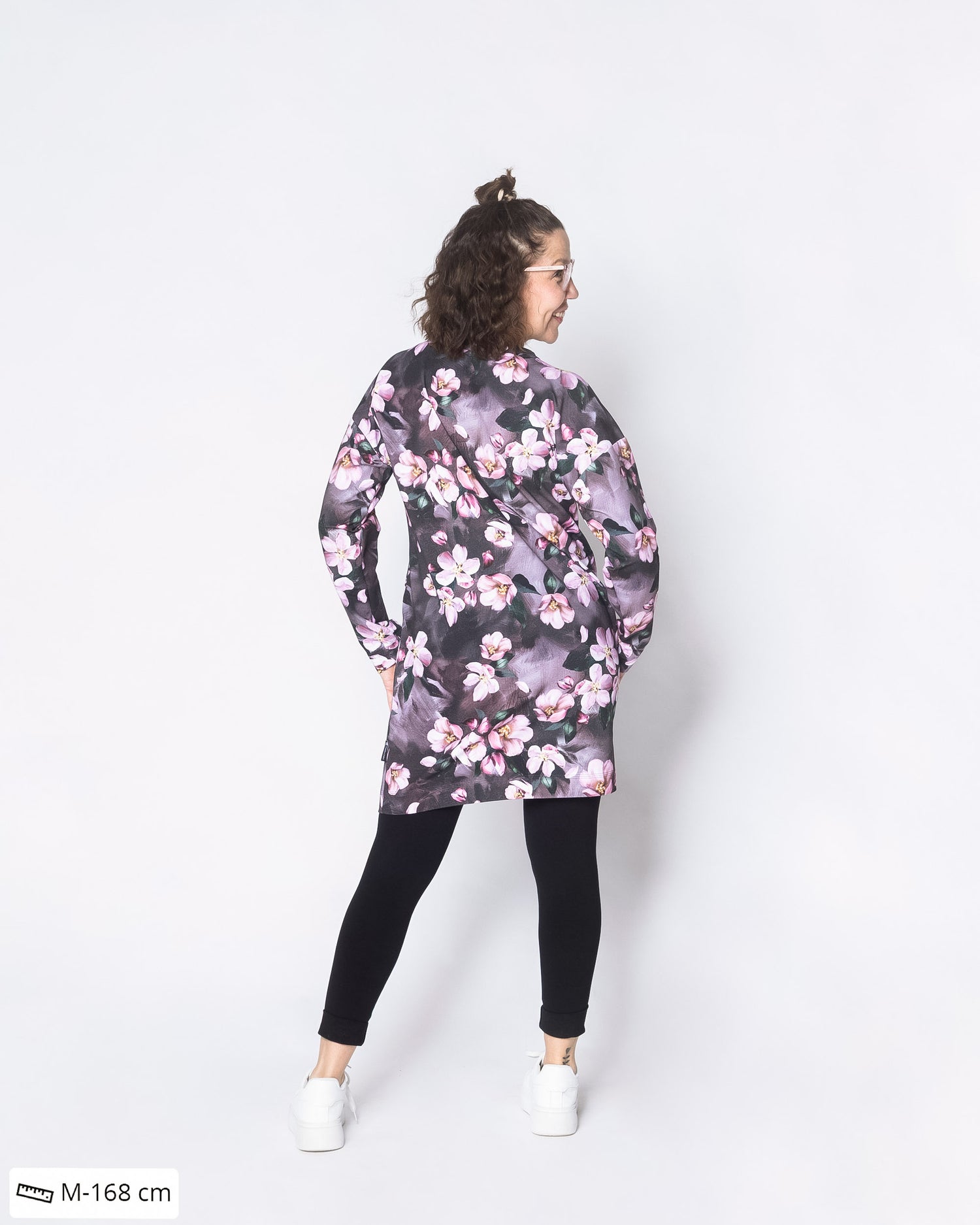 LEMPI tunic, Omenankukkia - rose