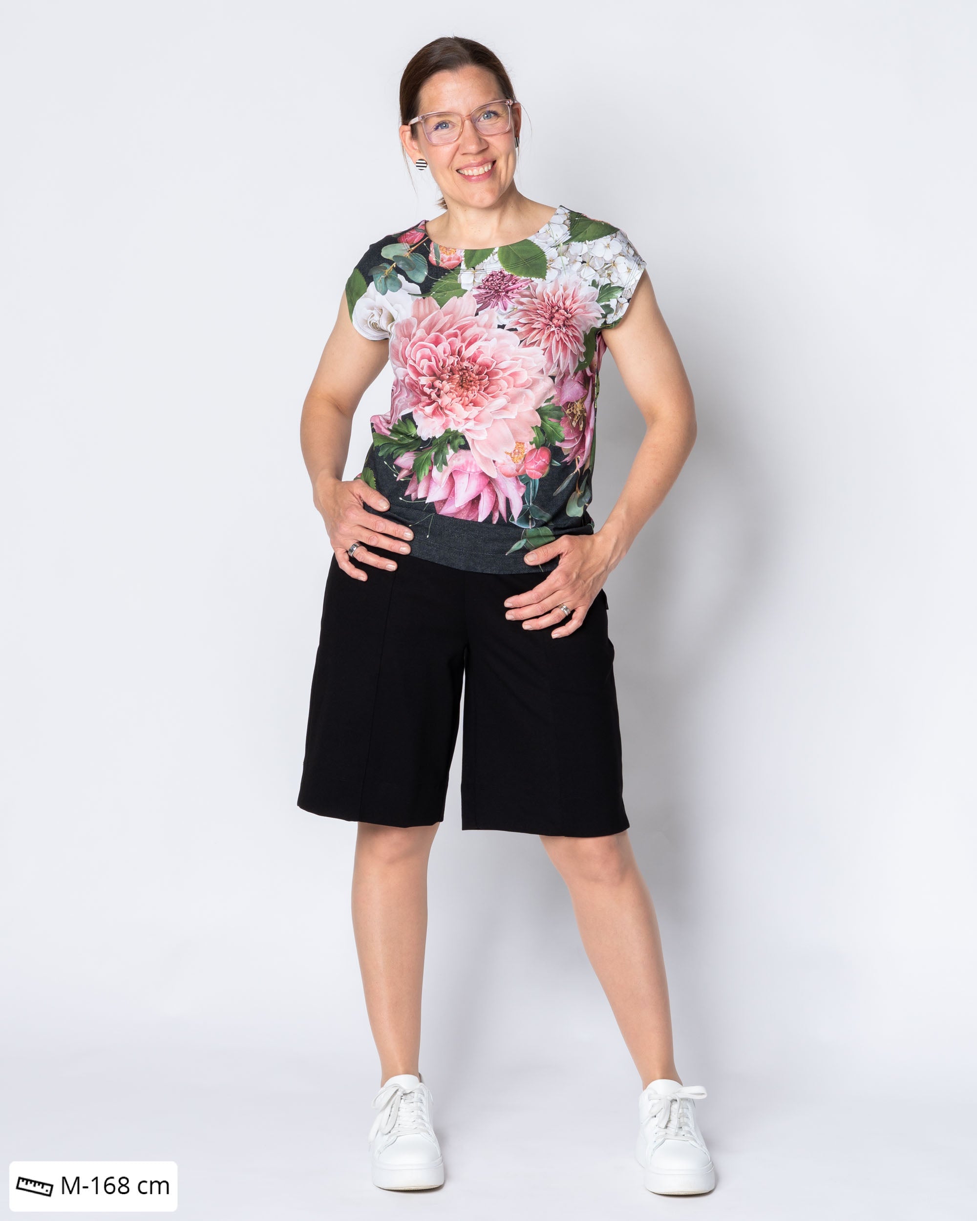 LEMPI t-shirt, Kukkakimppu - black