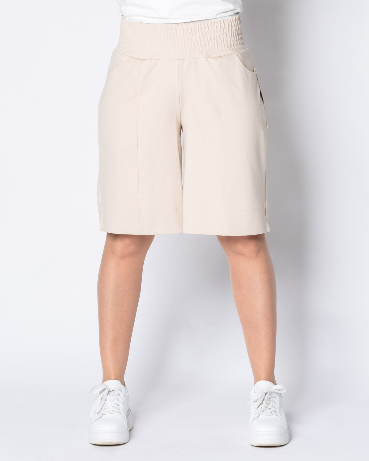 LEMPI shorts, champagne