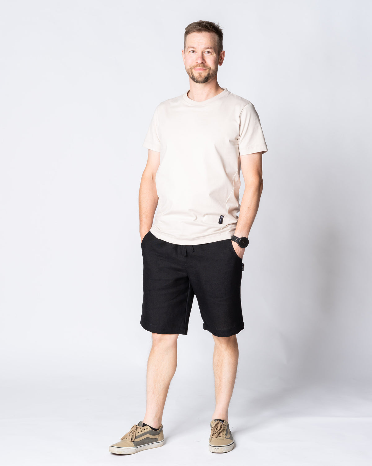 MEN'S LINEN shorts, black