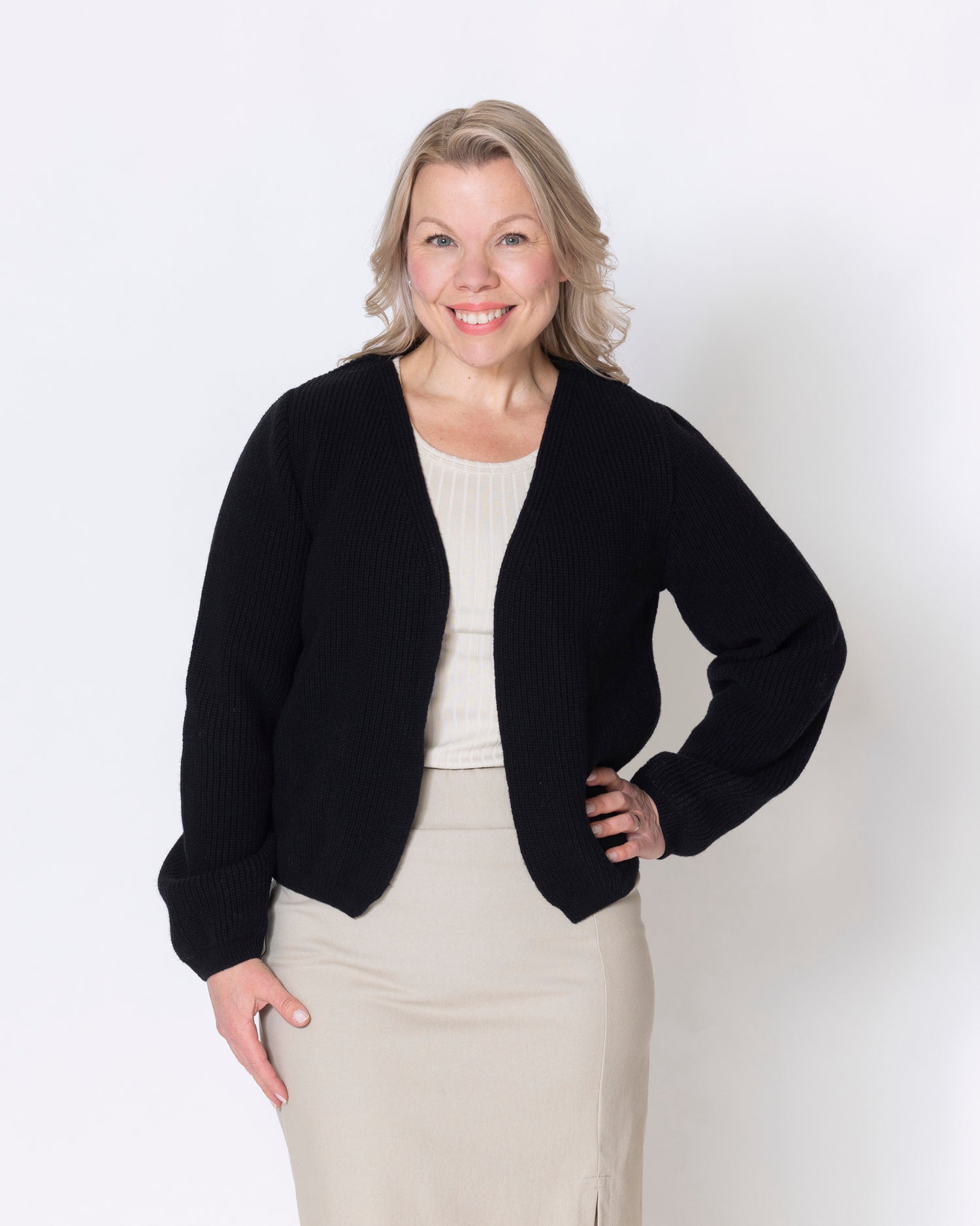 Neuletakki - merino, musta