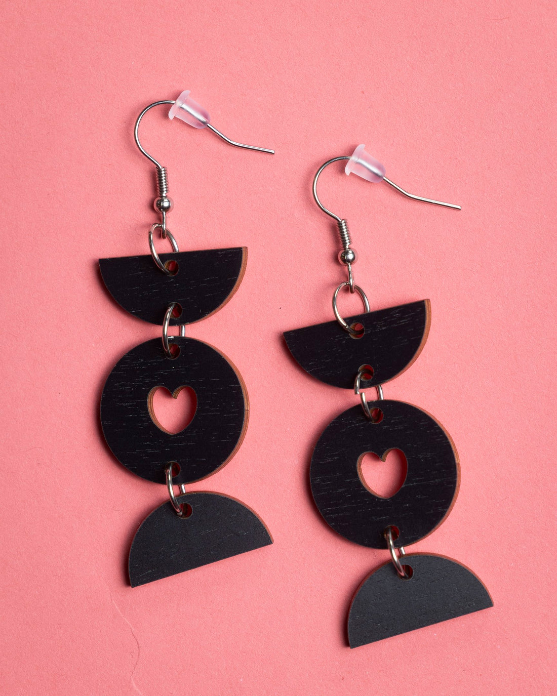 Korvakorut, SydÀn - musta riippuva, koukku