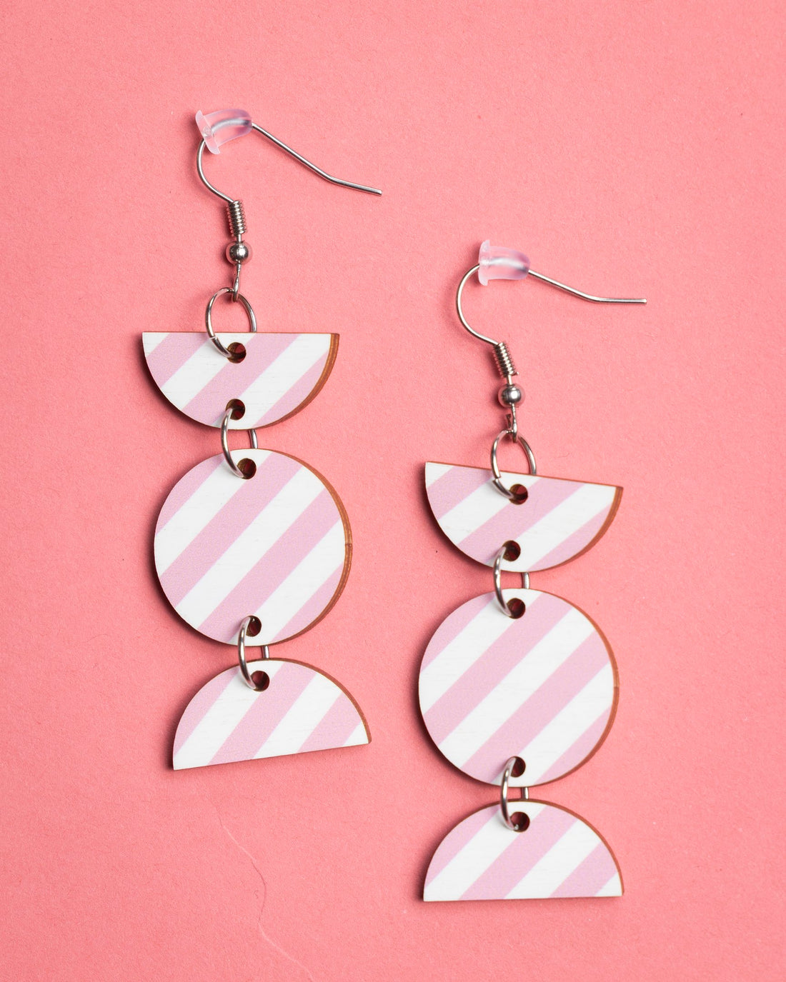 Korvakorut, Raita - vaaleanpunainen riippuva, koukku