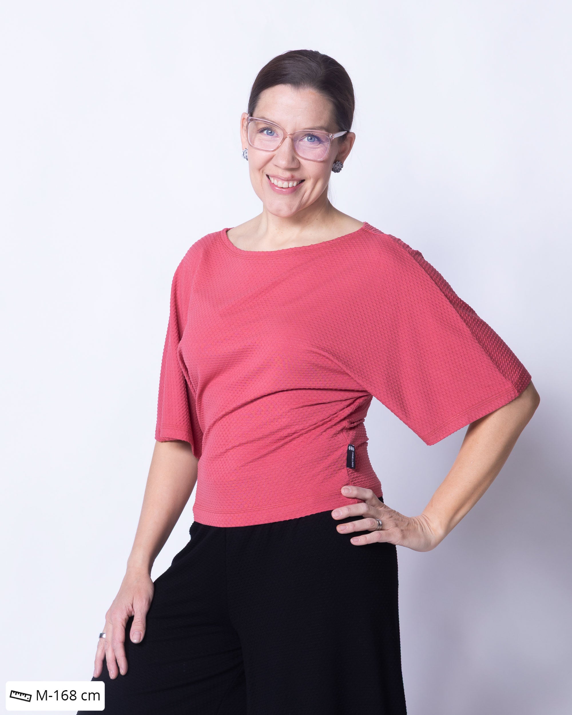 Helmiteeppari, tumma koralli