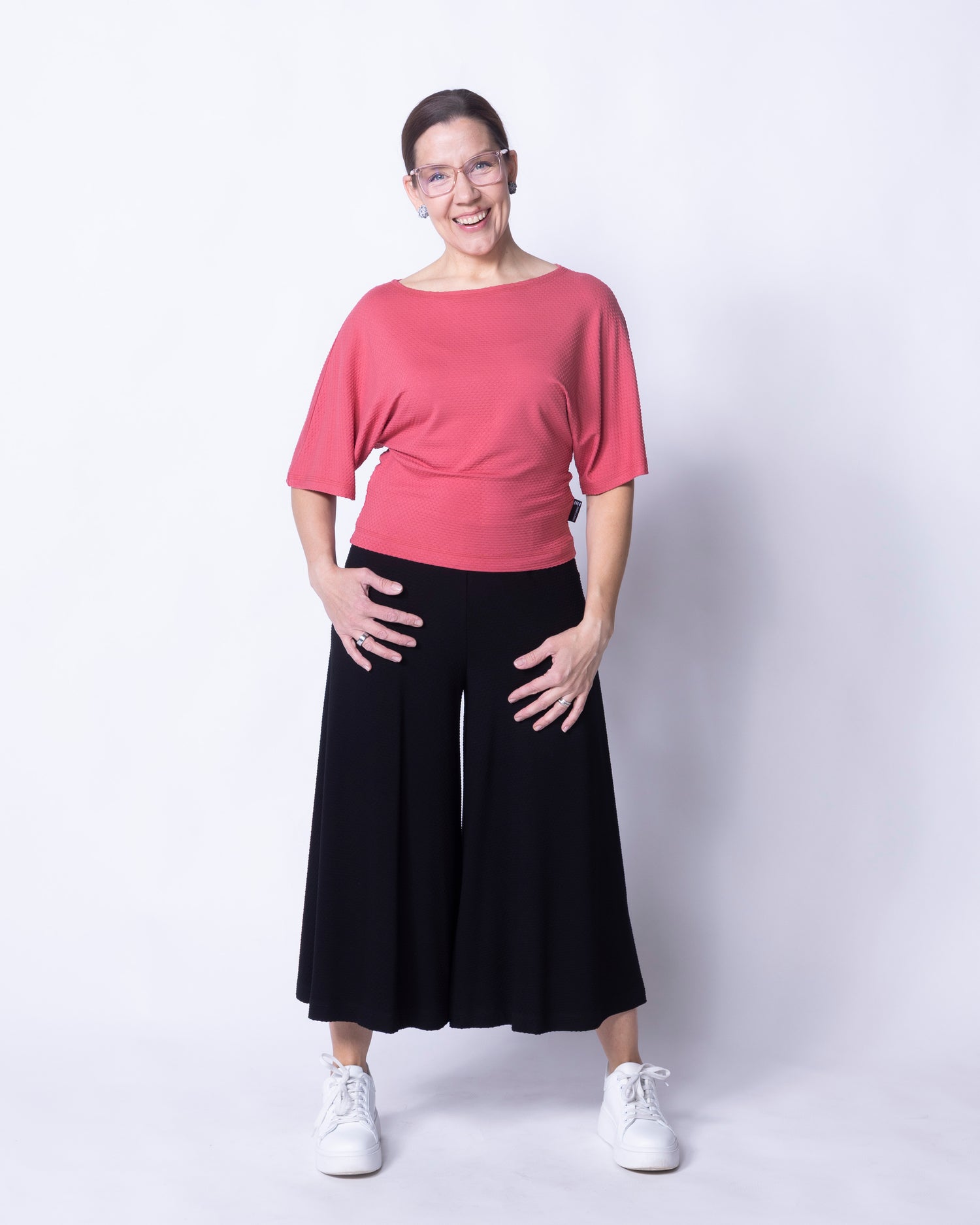 Helmiteeppari, tumma koralli