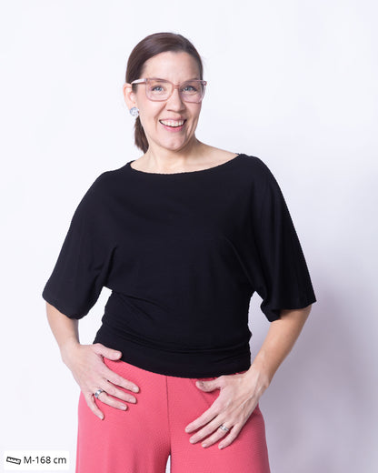 Helmiteeppari, musta