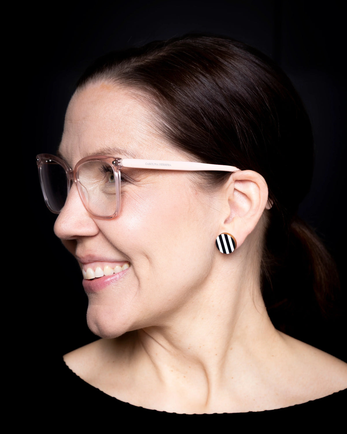 Earrings, Raita - black, button